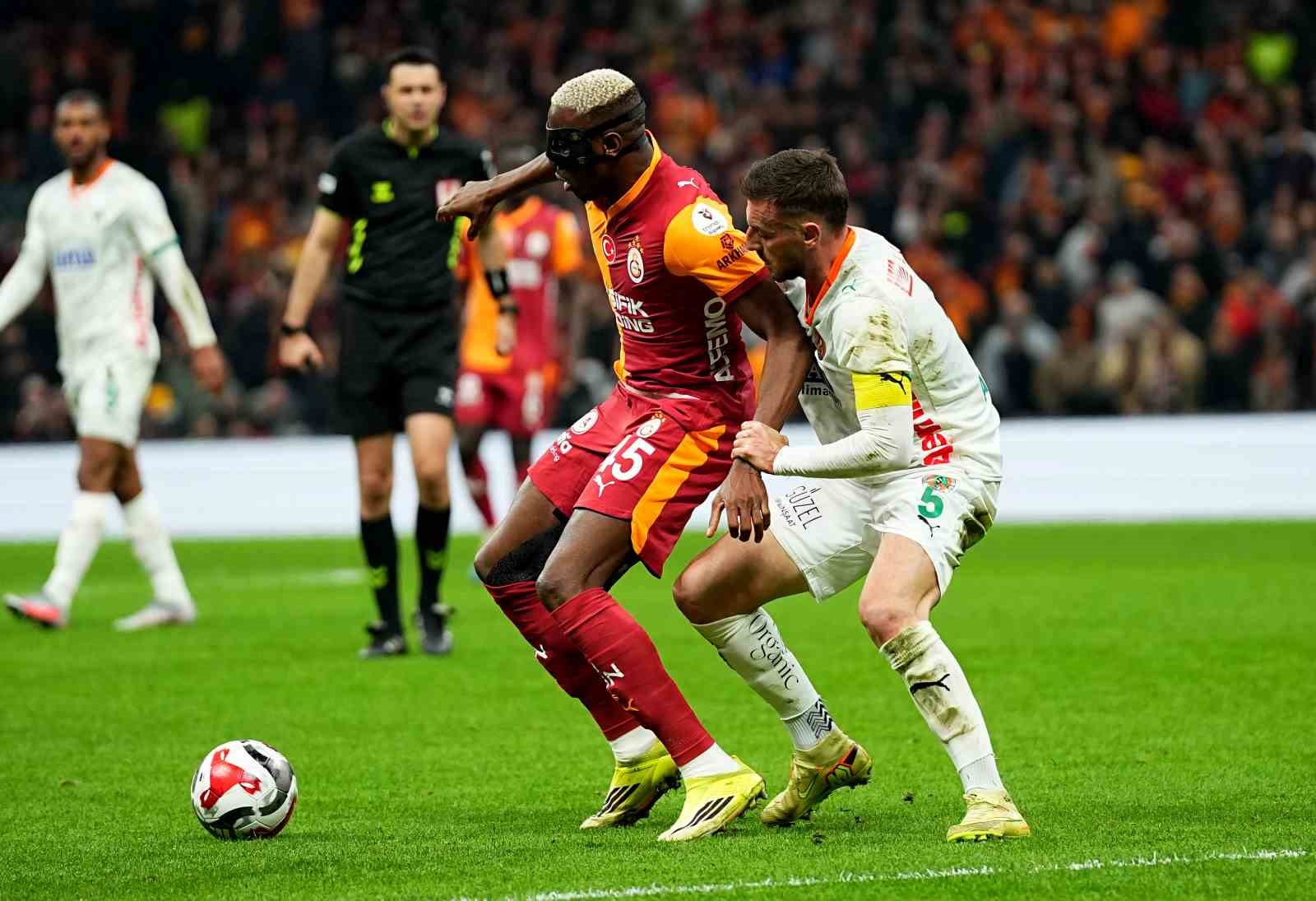 trendyol super lig galatasaray 1 corendon alanyaspor 0 ilk yari 16 bFDW43Of