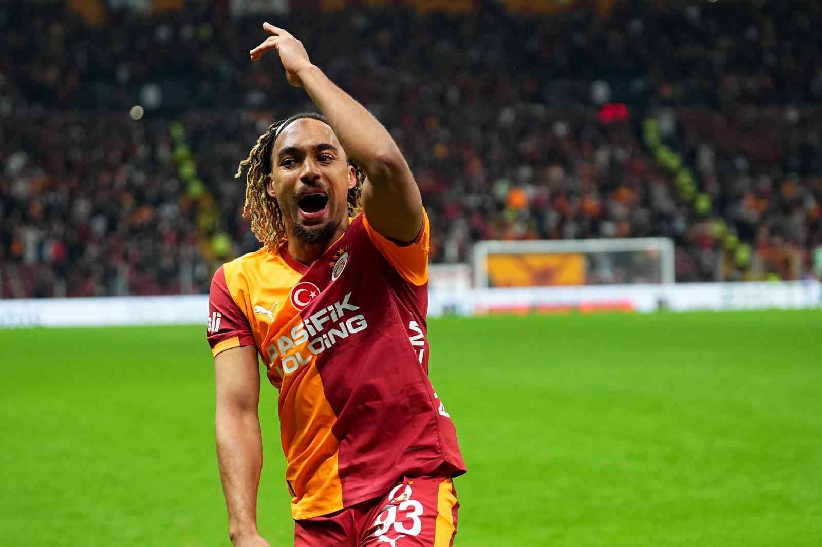 trendyol super lig galatasaray 1 corendon alanyaspor 0 ilk yari 26