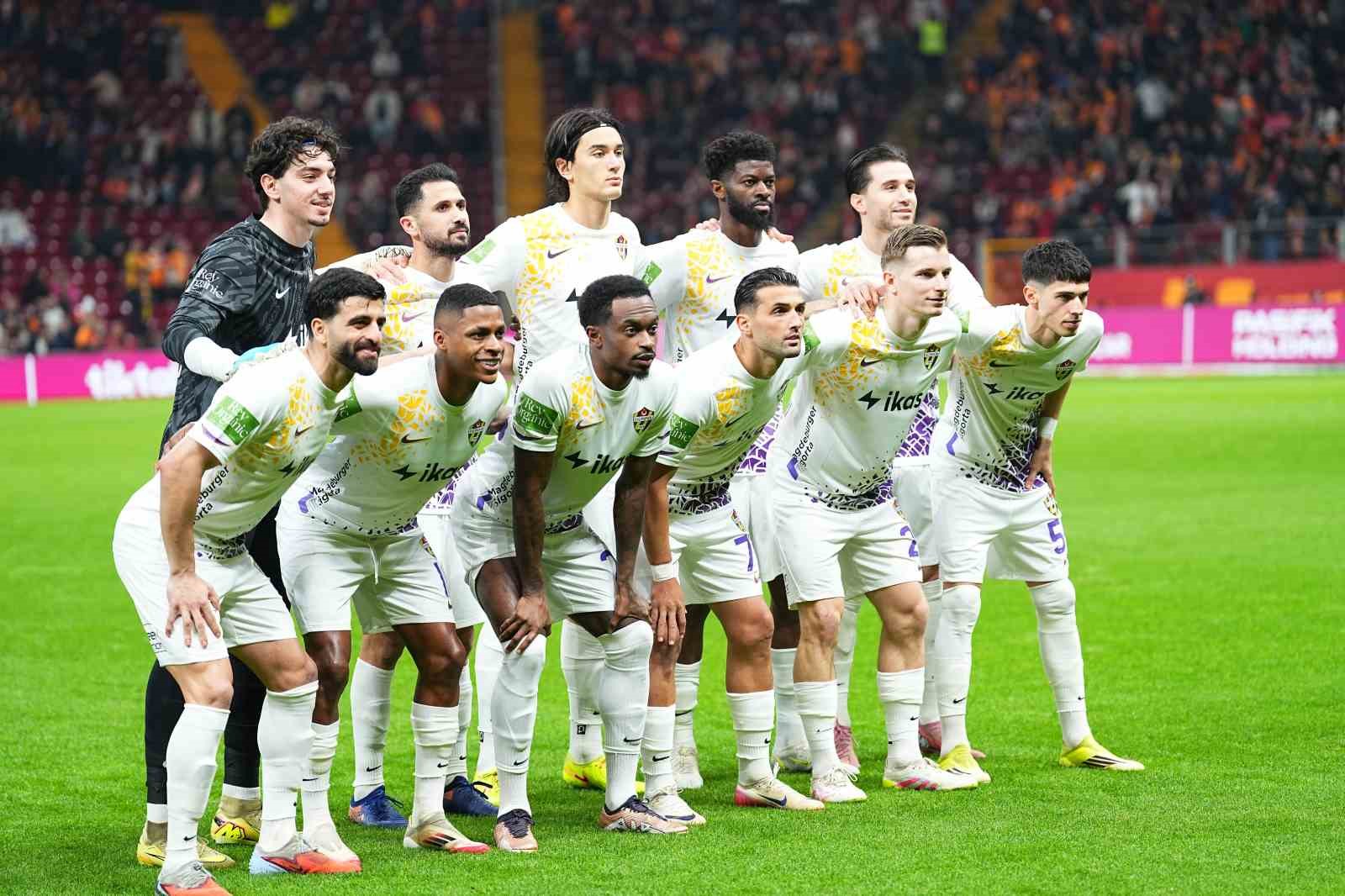 trendyol super lig galatasaray 1 eyupspor 0 mac devam ediyor 13