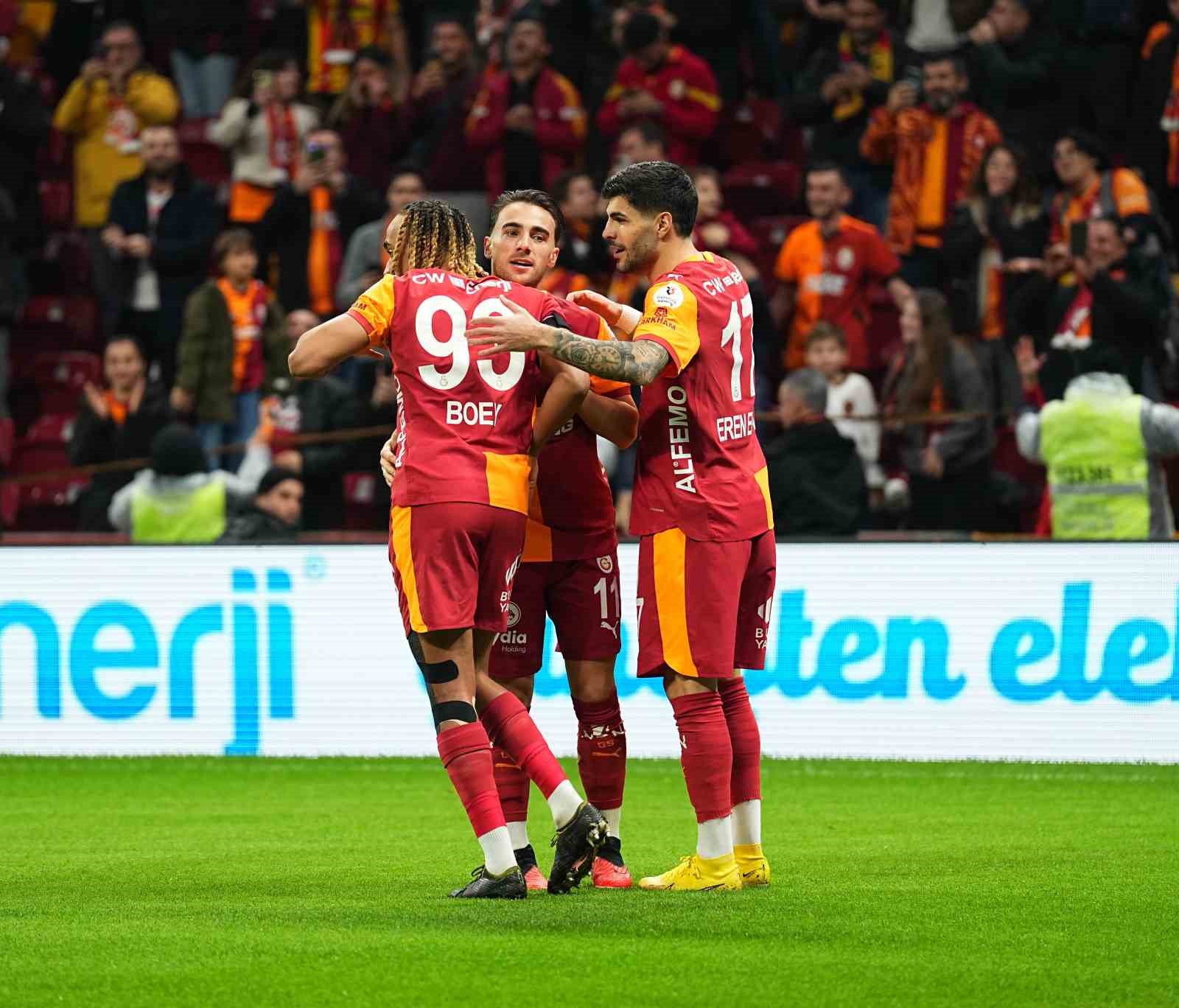 trendyol super lig galatasaray 1 eyupspor 0 mac devam ediyor 19 ndSraYVQ