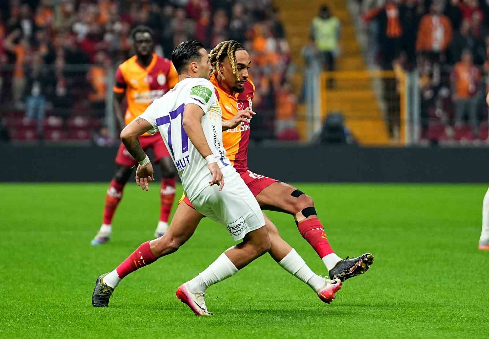 trendyol super lig galatasaray 1 eyupspor 0 mac devam ediyor 31