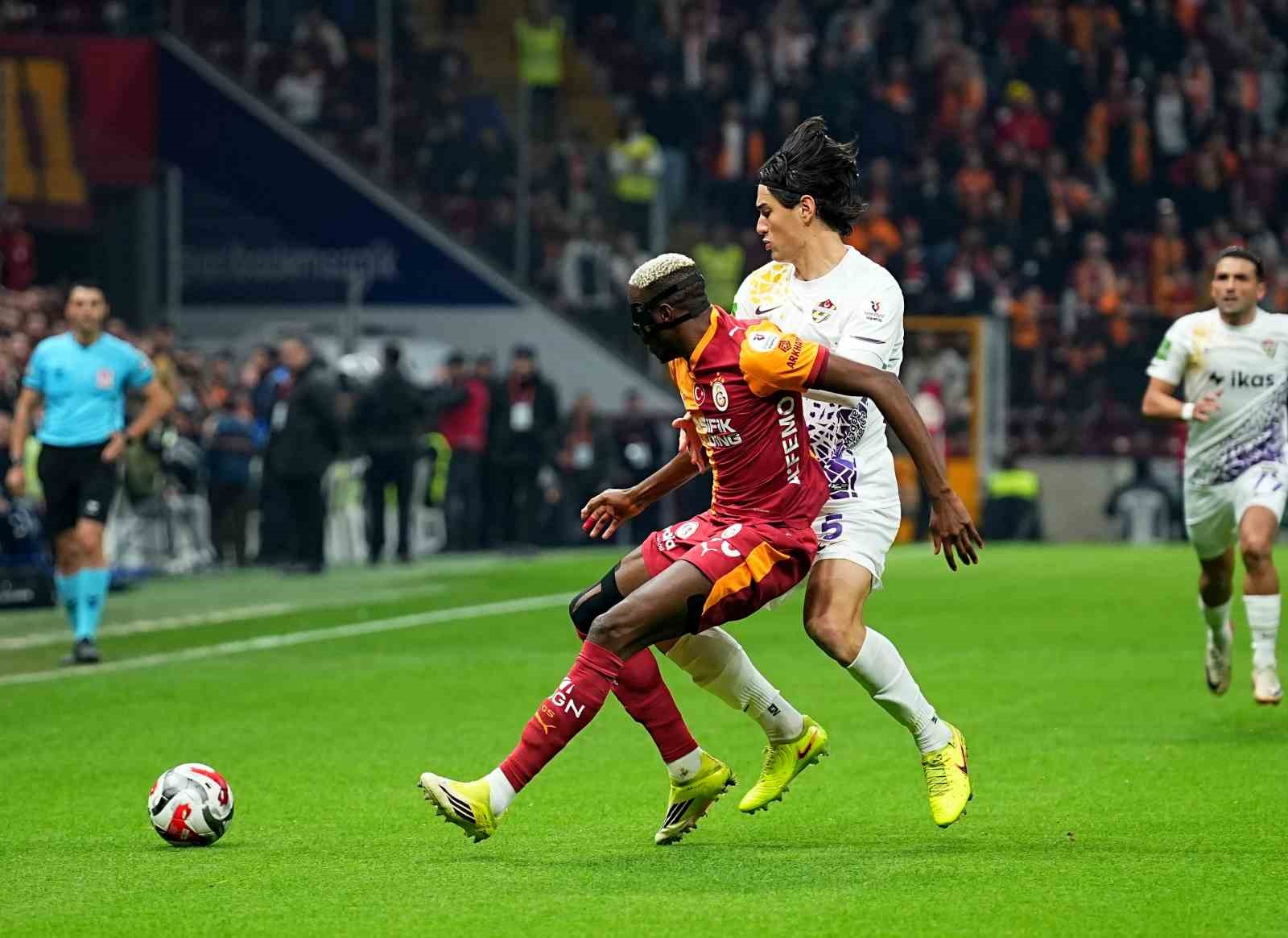 trendyol super lig galatasaray 1 eyupspor 0 mac devam ediyor 33 mVebWuCs