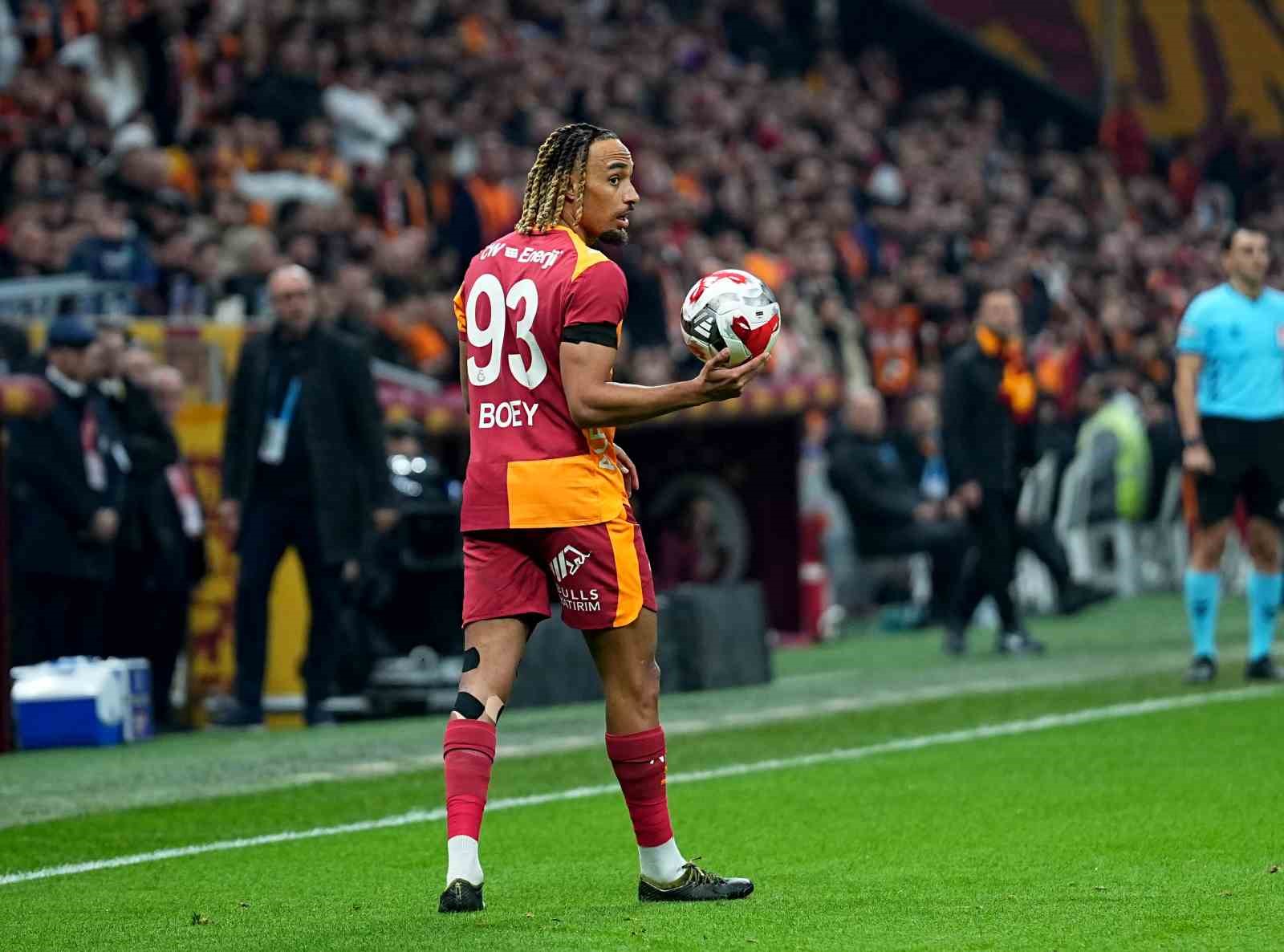 trendyol super lig galatasaray 1 eyupspor 0 mac devam ediyor 36 MaIpOegH