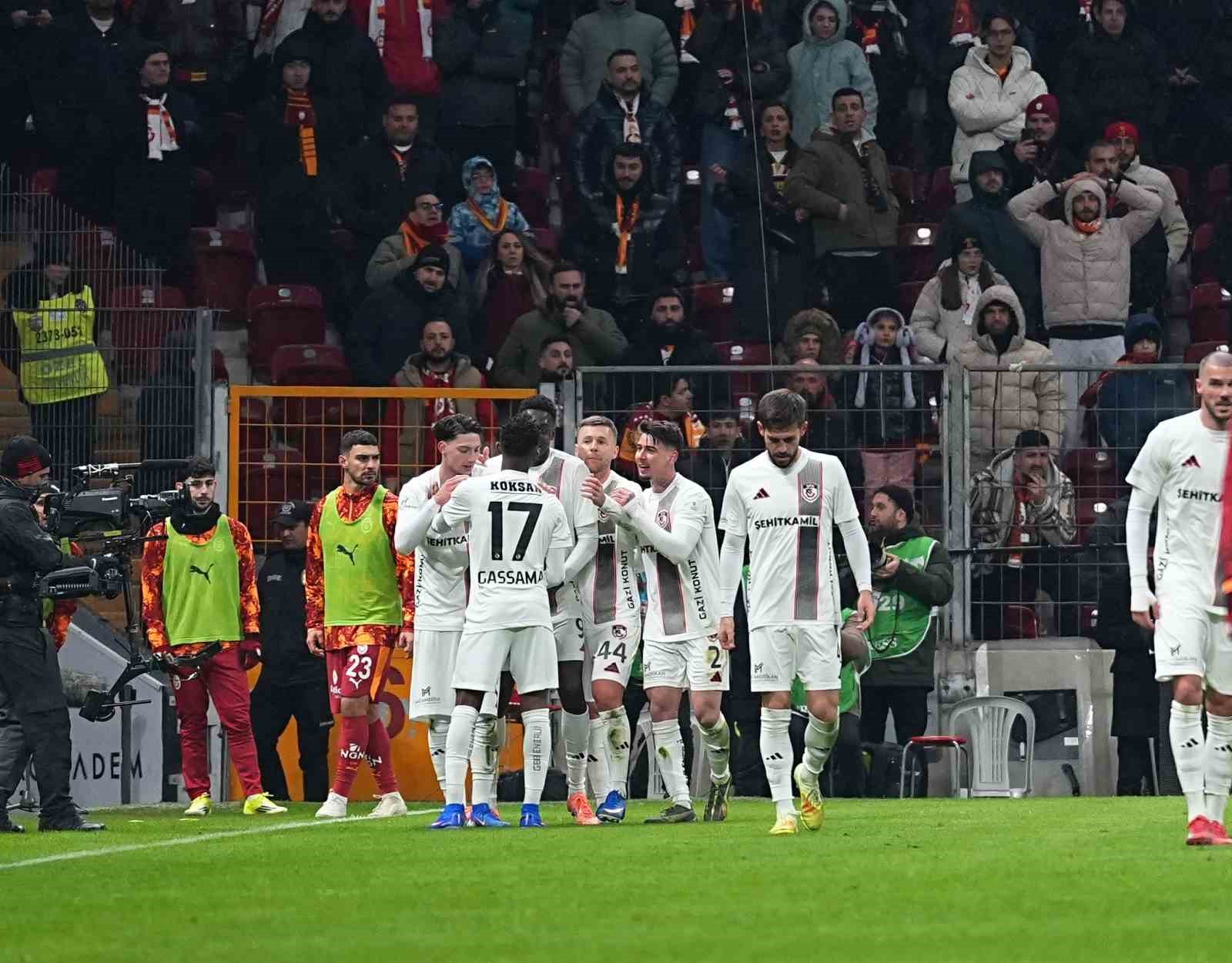 trendyol super lig galatasaray 1 gaziantep fk 1 mac sonucu 30 UQRHsuze