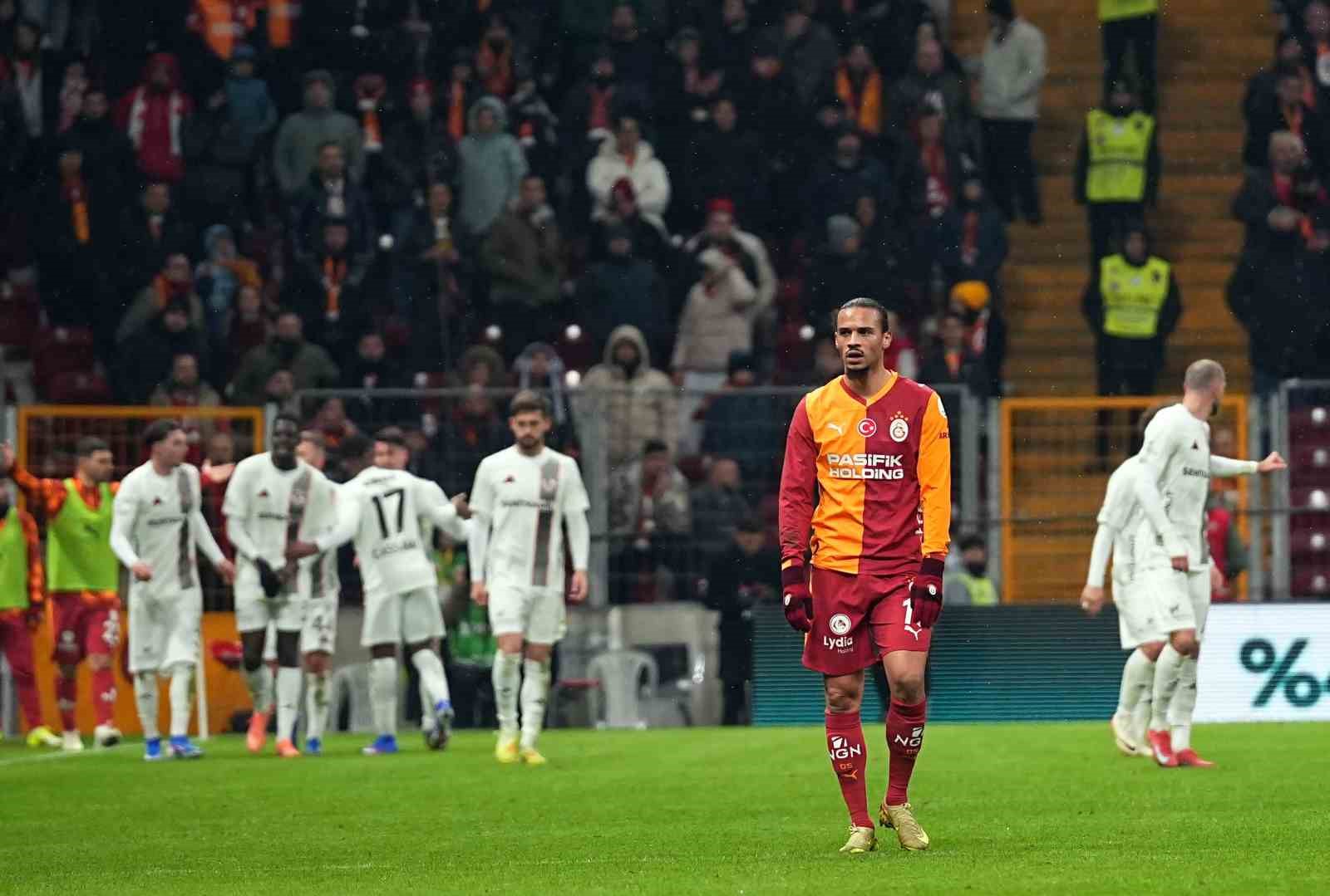 trendyol super lig galatasaray 1 gaziantep fk 1 mac sonucu 32 RBesJeJU