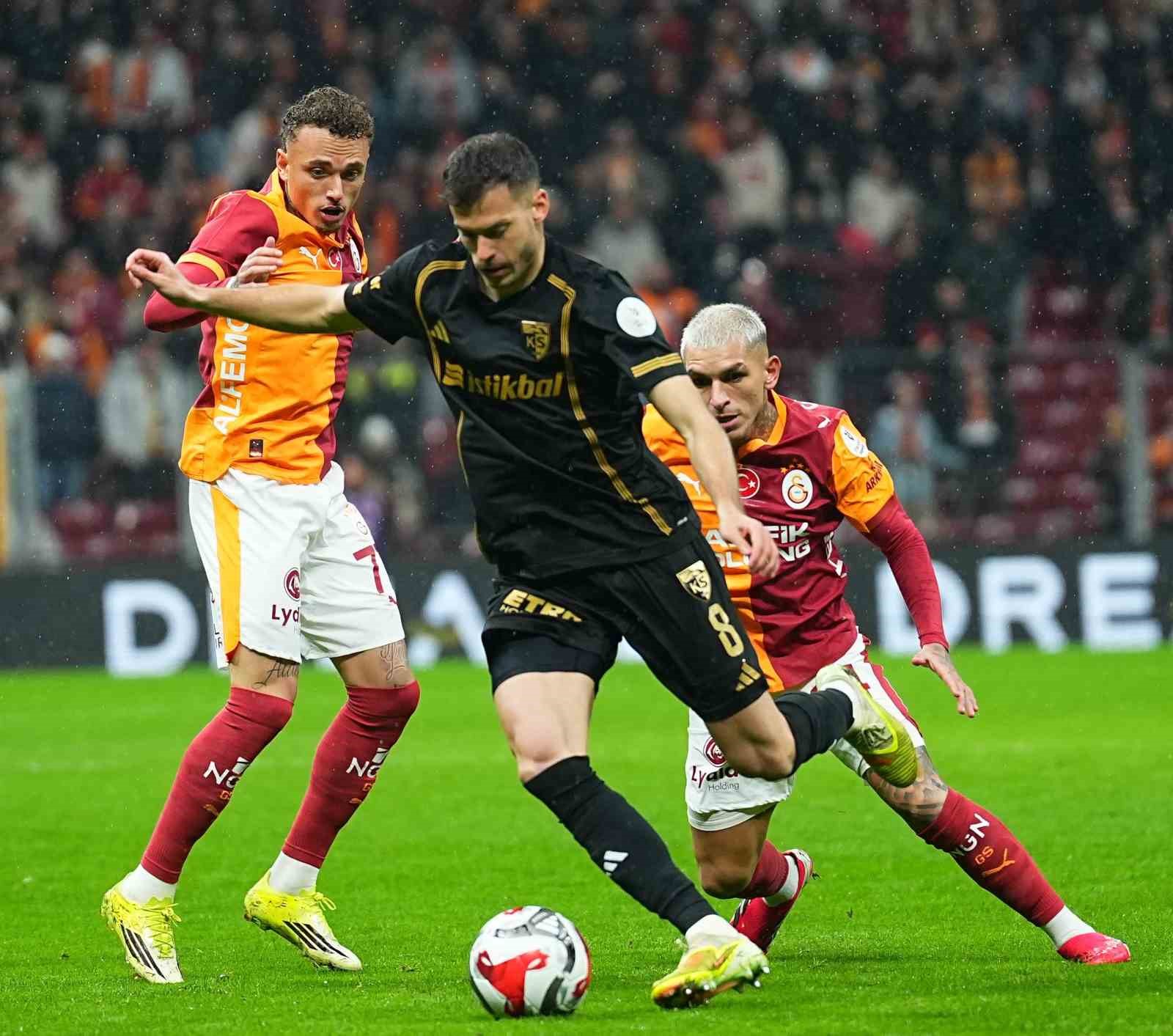 trendyol super lig galatasaray 1 kayserispor 0 mac devam ediyor 16 EfRYZLOg