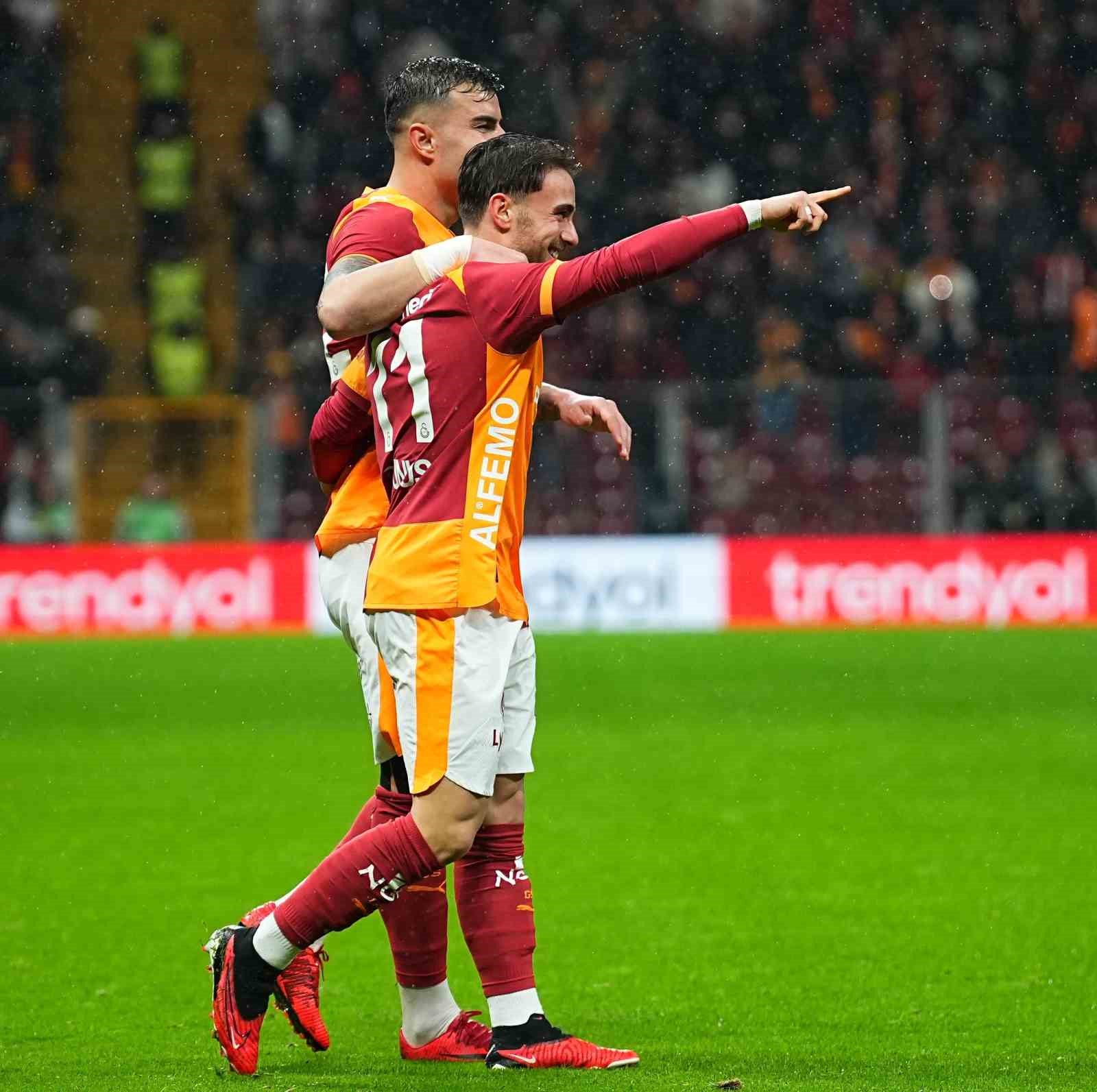 trendyol super lig galatasaray 1 kayserispor 0 mac devam ediyor 17 sF3kmZBr