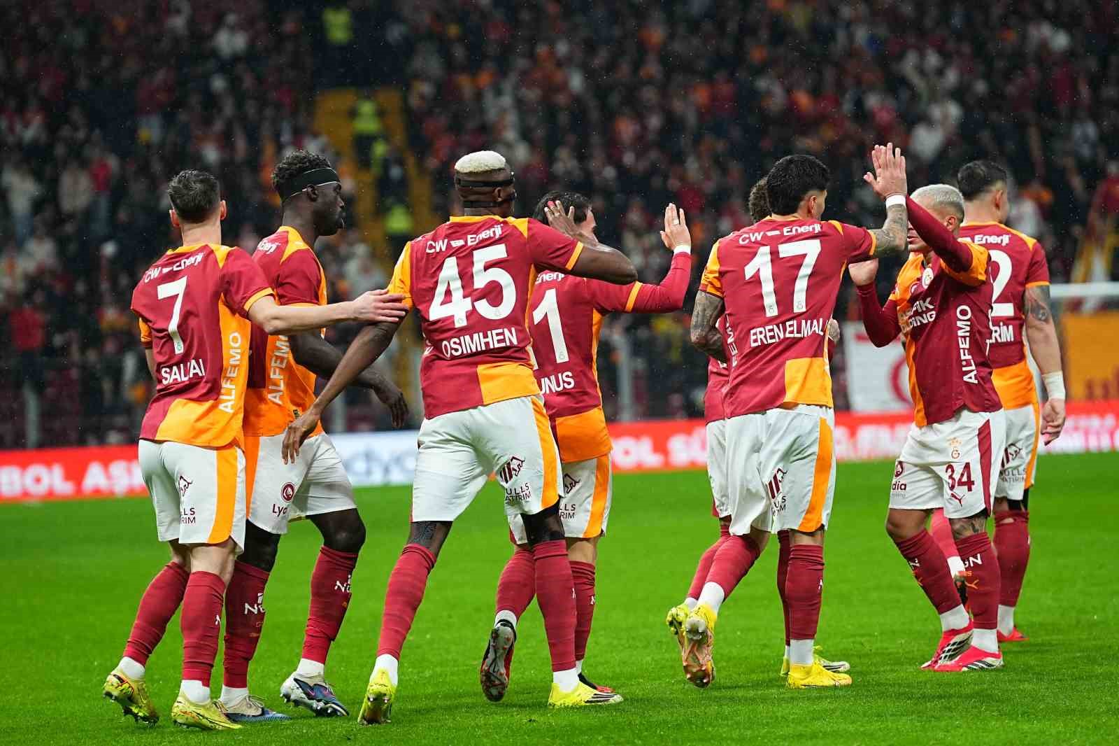 trendyol super lig galatasaray 1 kayserispor 0 mac devam ediyor 7 Vsazrh72