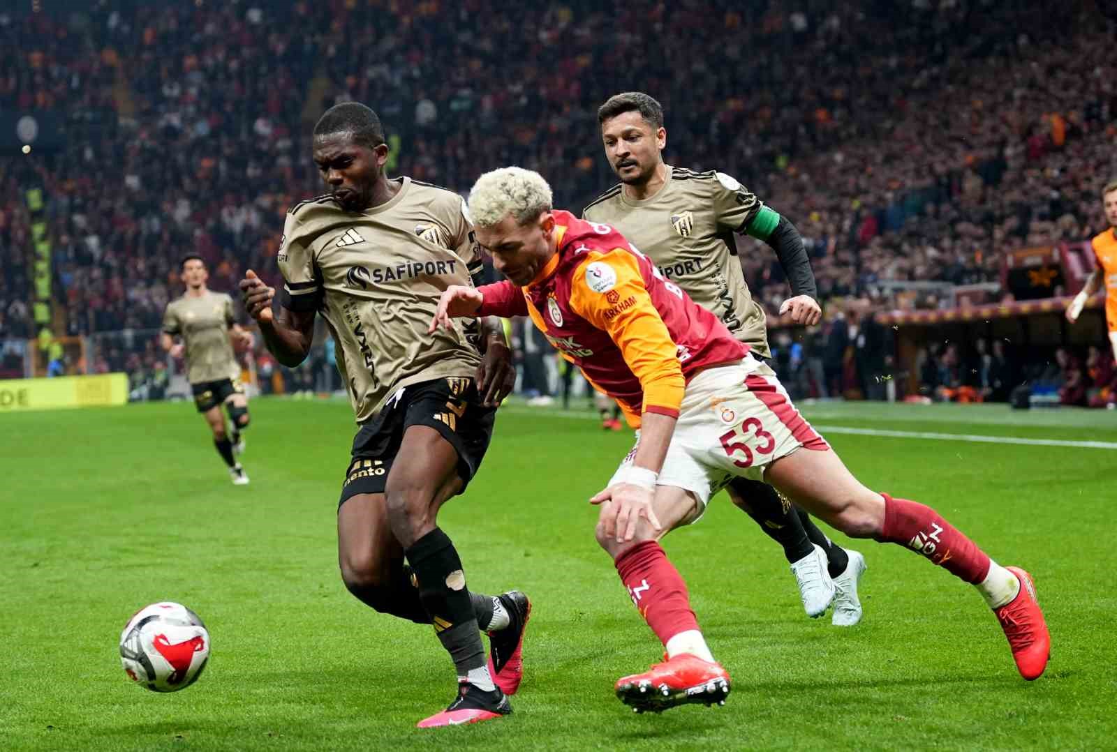 Trendyol Süper Lig: Galatasaray: 1 - Kocaelispor: 1 (Maç sonucu) 16 trendyol super lig galatasaray 1 kocaelispor 1 mac sonucu 12 KhyPBk2r
