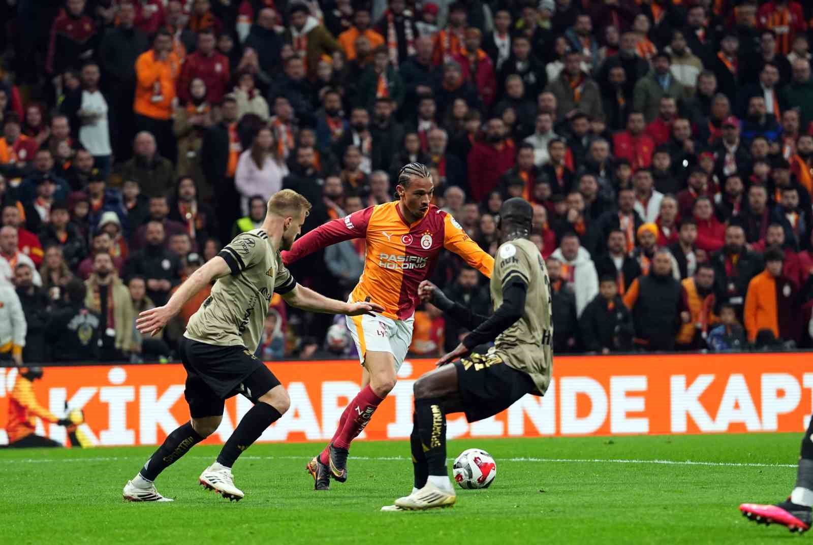 Trendyol Süper Lig: Galatasaray: 1 - Kocaelispor: 1 (Maç sonucu) 28 trendyol super lig galatasaray 1 kocaelispor 1 mac sonucu 24 bPTbZbh5