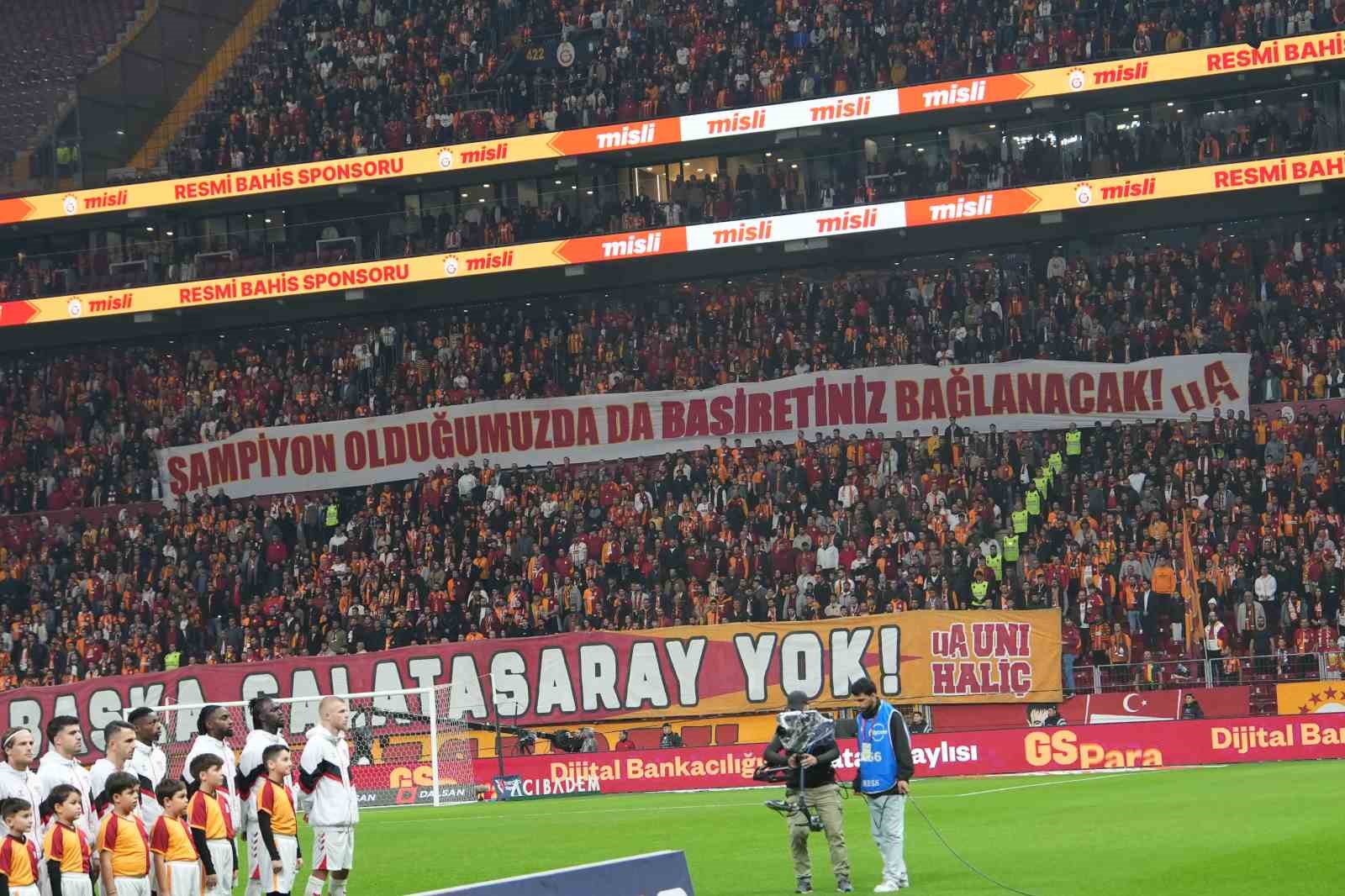 trendyol super lig galatasaray 1 samsunspor 0 mac devam ediyor 14 hz5PRABy