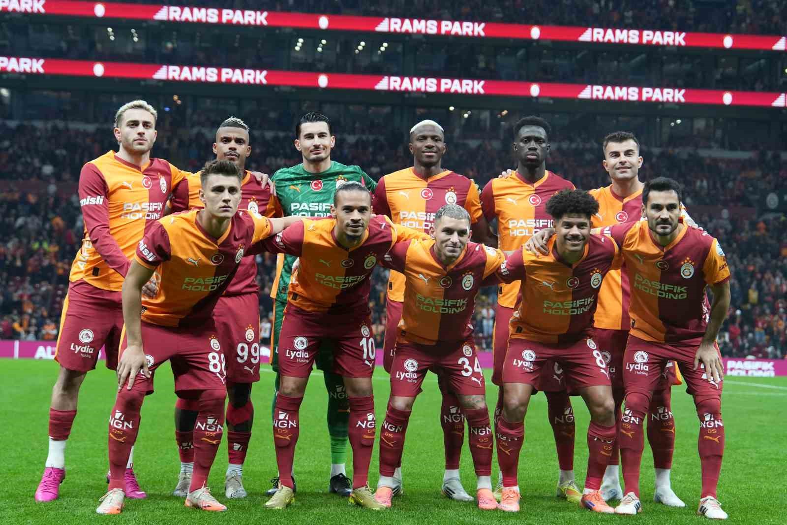 trendyol super lig galatasaray 1 samsunspor 0 mac devam ediyor 21 XHtm42GL