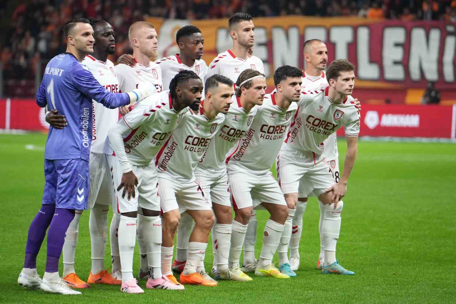trendyol super lig galatasaray 1 samsunspor 0 mac devam ediyor 22