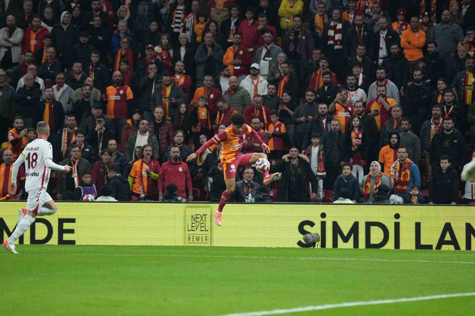 trendyol super lig galatasaray 1 samsunspor 0 mac devam ediyor 27 XL6Knz2U