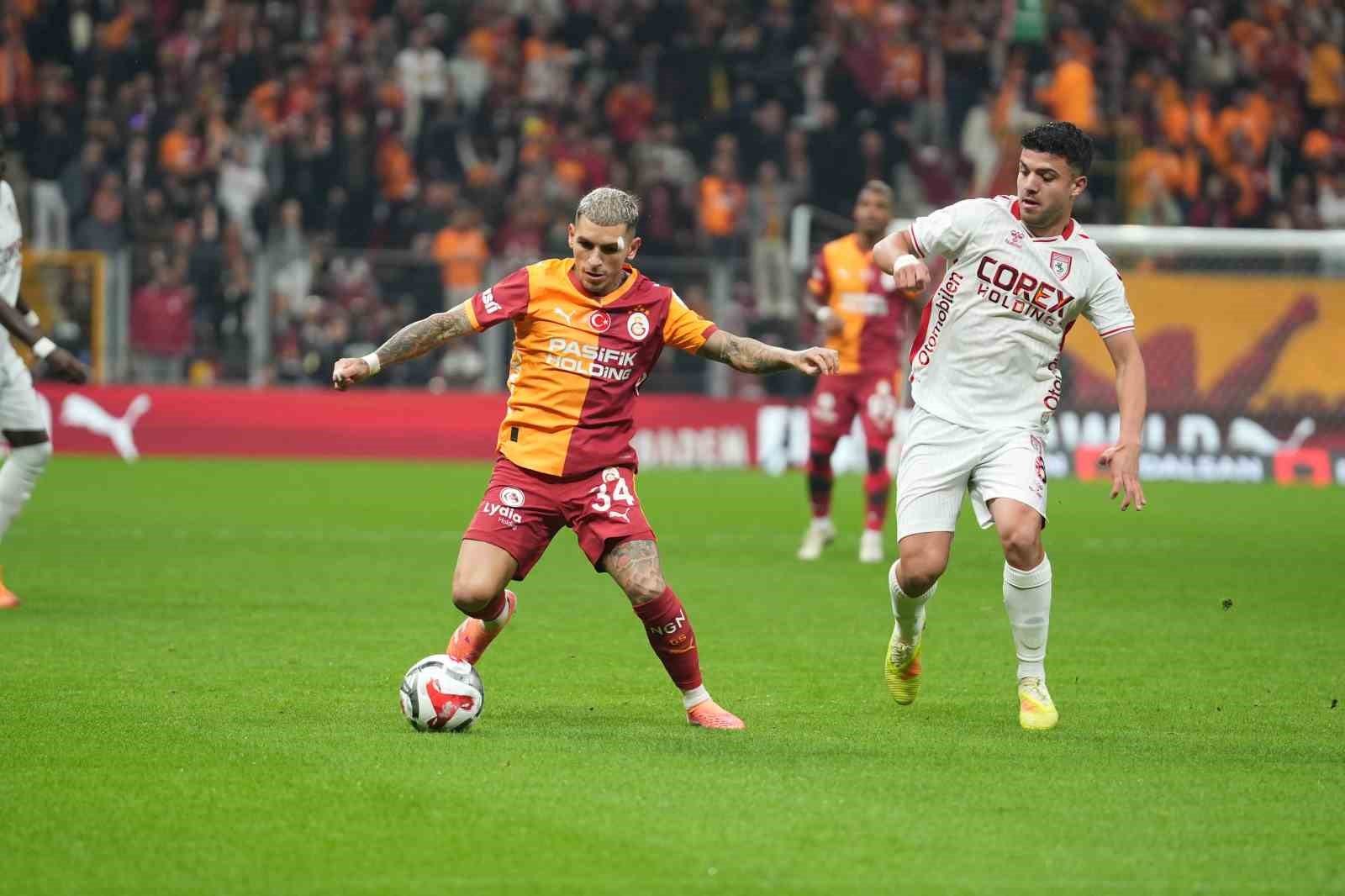 trendyol super lig galatasaray 1 samsunspor 0 mac devam ediyor 30 Z3cGfBNS
