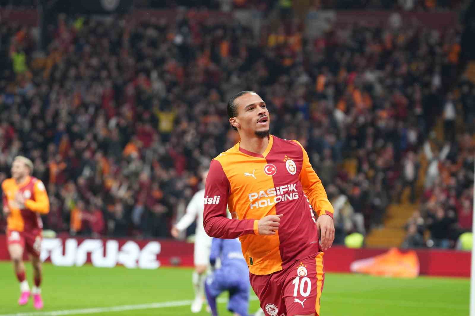 trendyol super lig galatasaray 1 samsunspor 0 mac devam ediyor 34 WuAQQWf4