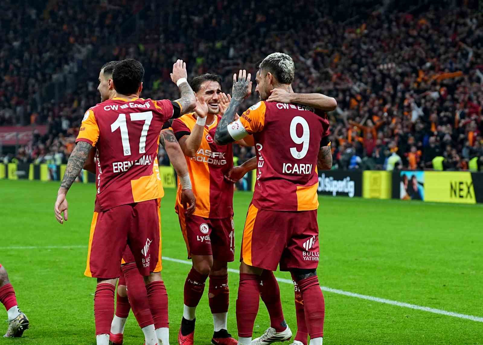trendyol super lig galatasaray 2 eyupspor 0 ilk yari 10 qA97XBYW