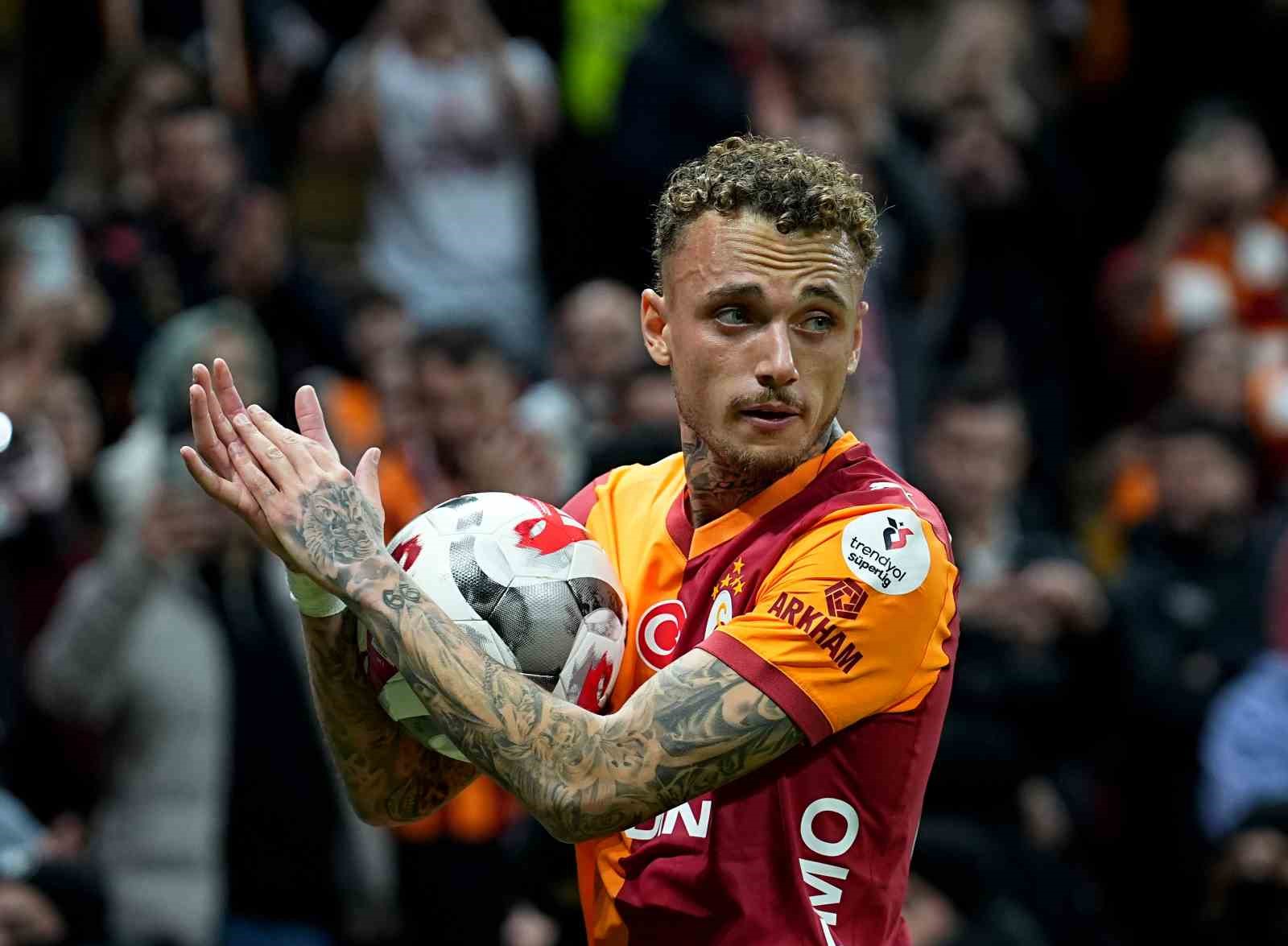 trendyol super lig galatasaray 2 eyupspor 0 ilk yari 19 ngIKRnWG