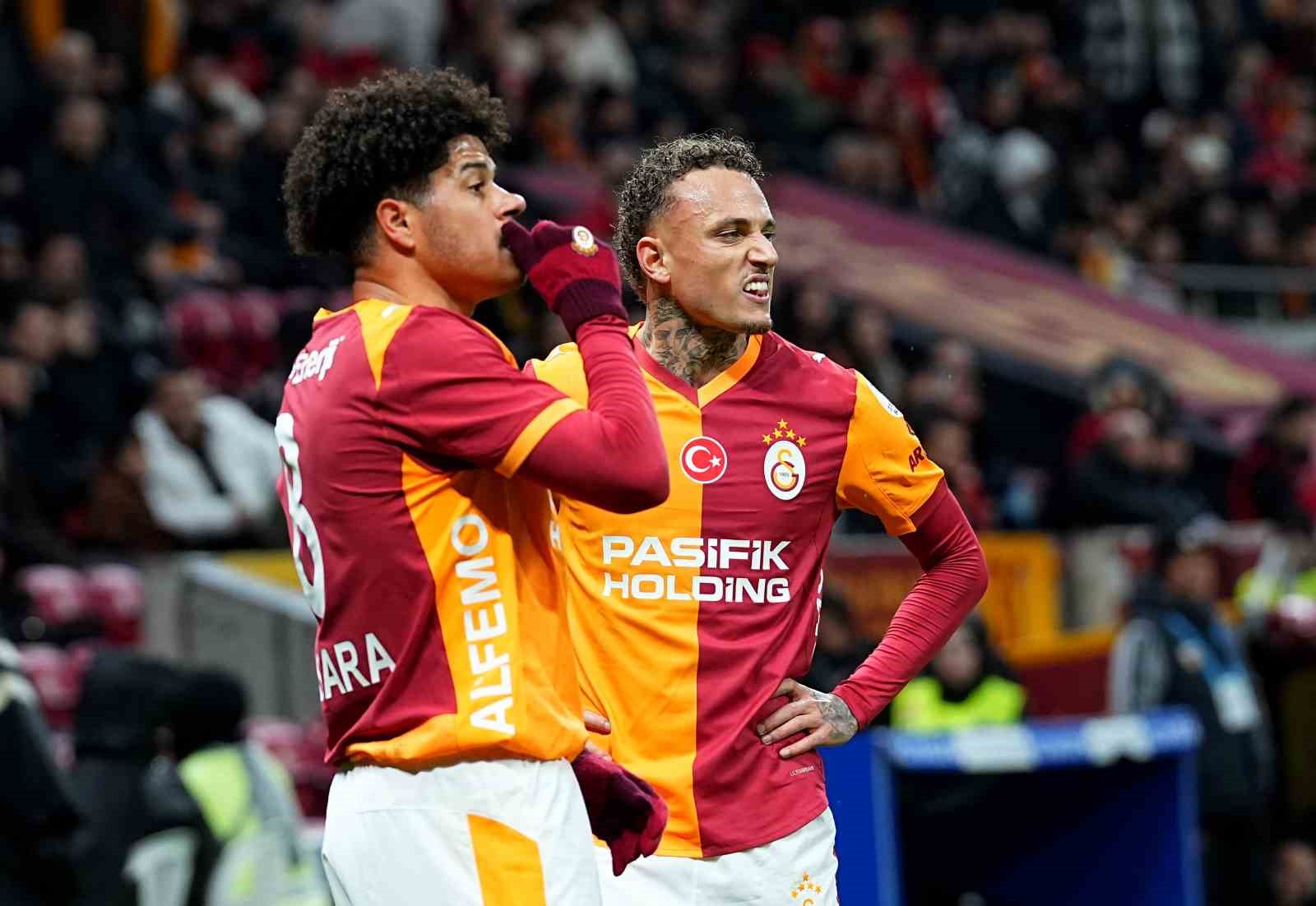 Trendyol Süper Lig: Galatasaray: 2 - Kayserispor: 0 (İlk yarı) 17 trendyol super lig galatasaray 2 kayserispor 0 ilk yari 13 3TZGN3G1