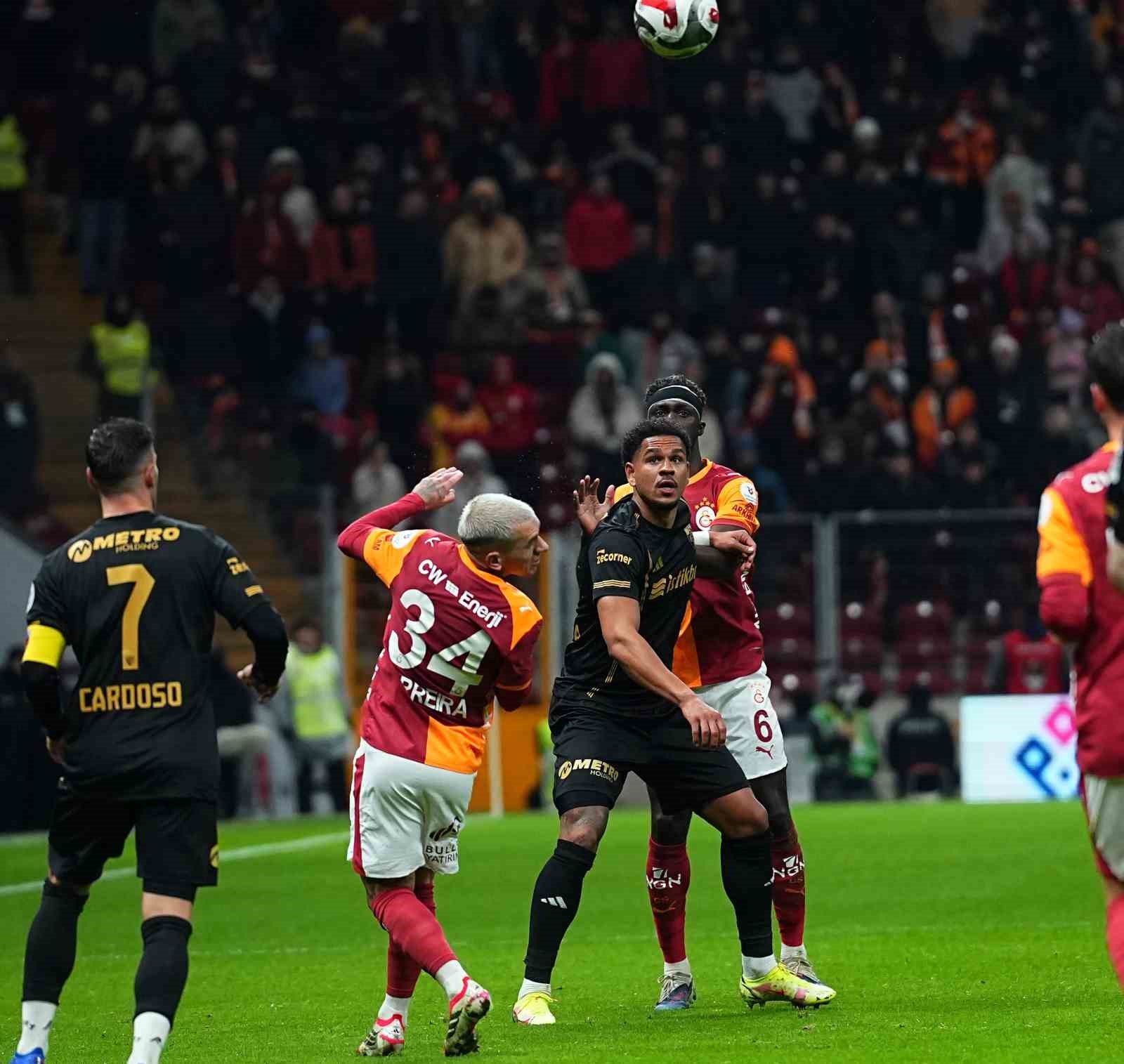 Trendyol Süper Lig: Galatasaray: 2 - Kayserispor: 0 (İlk yarı) 20 trendyol super lig galatasaray 2 kayserispor 0 ilk yari 16 qD8fBJmR