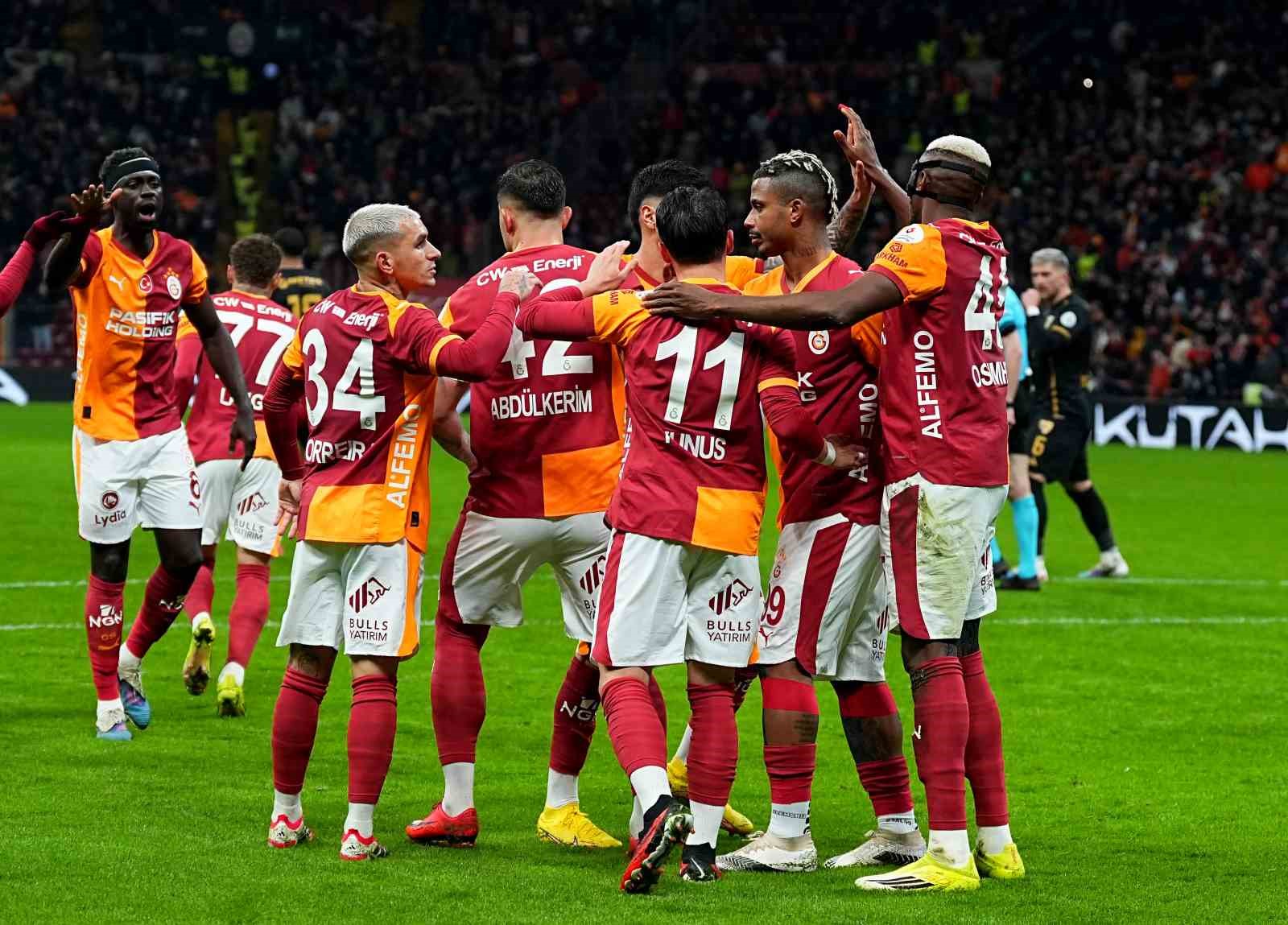 Trendyol Süper Lig: Galatasaray: 2 - Kayserispor: 0 (İlk yarı) 11 trendyol super lig galatasaray 2 kayserispor 0 ilk yari 7 sWXBGAGw