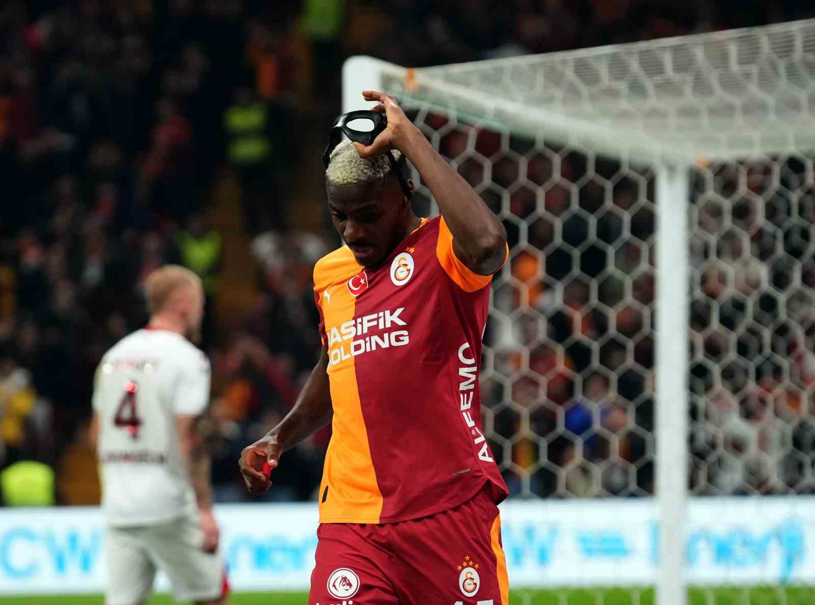 Trendyol Süper Lig: Galatasaray: 2 - Samsunspor: 0 (İlk yarı) 14 trendyol super lig galatasaray 2 samsunspor 0 ilk yari 10 sIXfHe2O