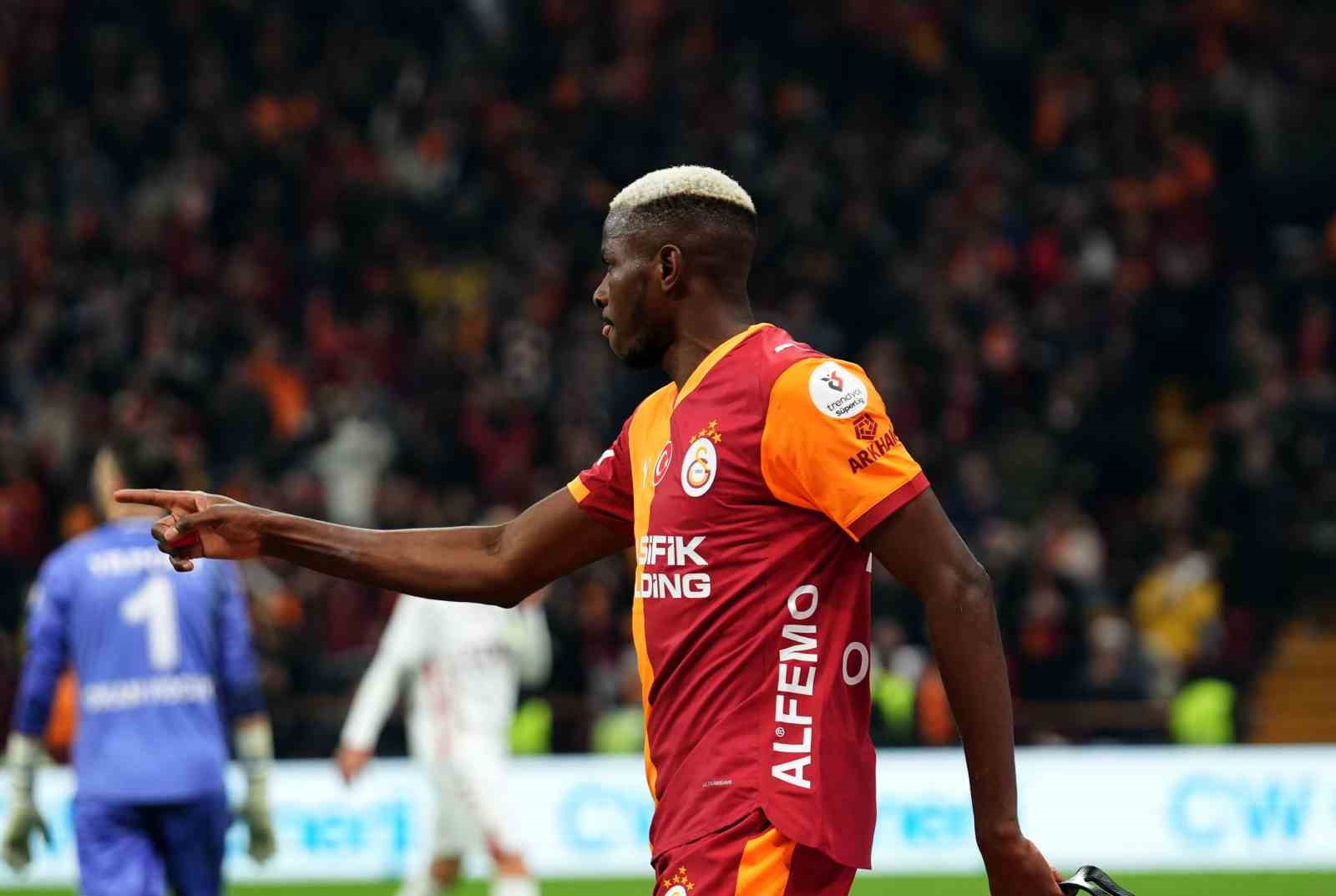 Trendyol Süper Lig: Galatasaray: 2 - Samsunspor: 0 (İlk yarı) 15 trendyol super lig galatasaray 2 samsunspor 0 ilk yari 11 hkJmXccK