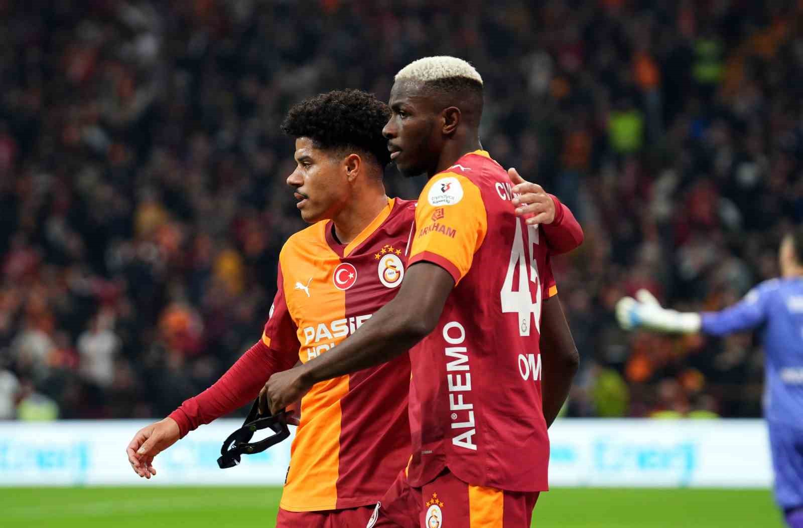 Trendyol Süper Lig: Galatasaray: 2 - Samsunspor: 0 (İlk yarı) 16 trendyol super lig galatasaray 2 samsunspor 0 ilk yari 12 iLvUvPGz