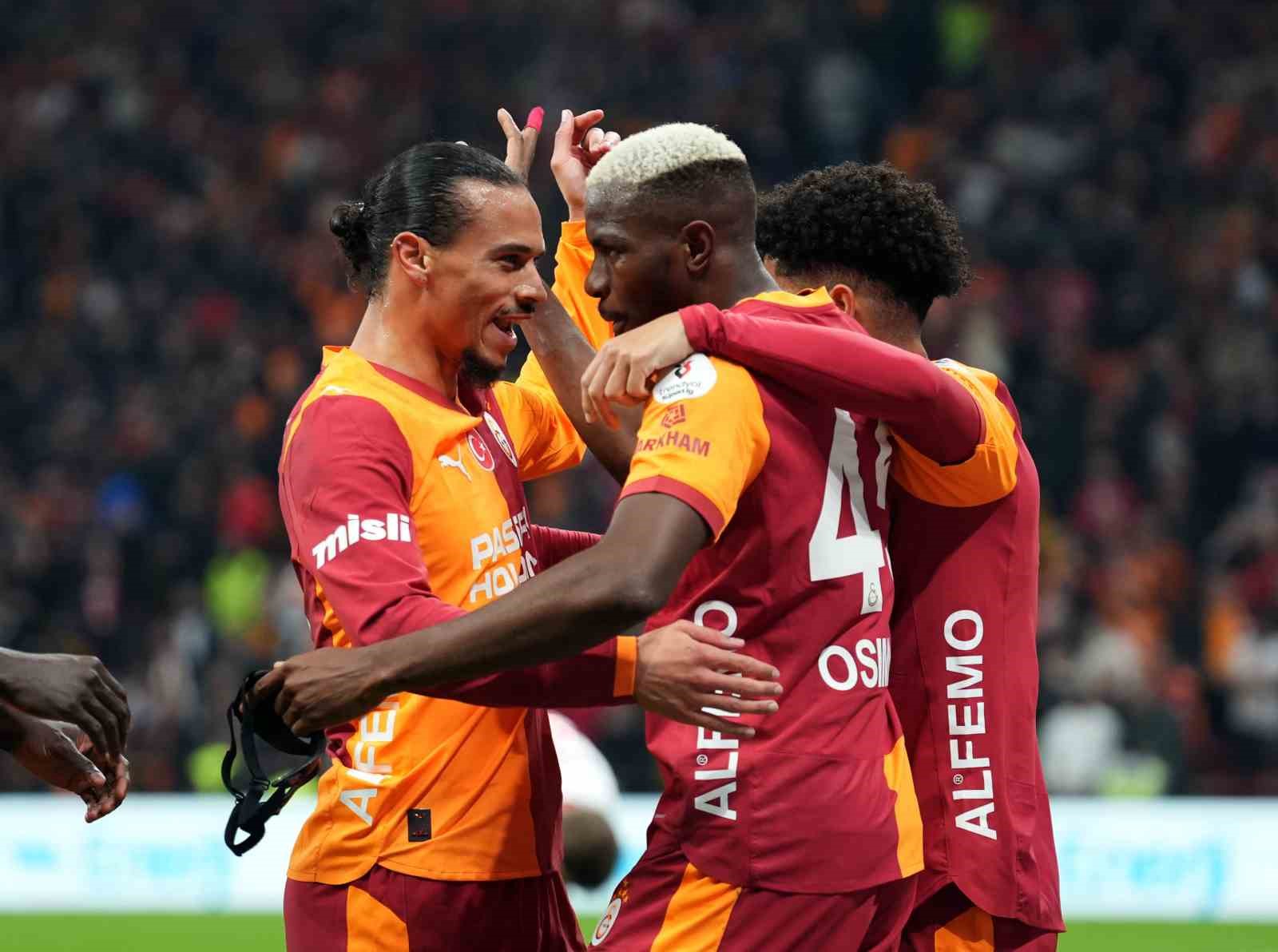 Trendyol Süper Lig: Galatasaray: 2 - Samsunspor: 0 (İlk yarı) 18 trendyol super lig galatasaray 2 samsunspor 0 ilk yari 14 JV8lqnpv