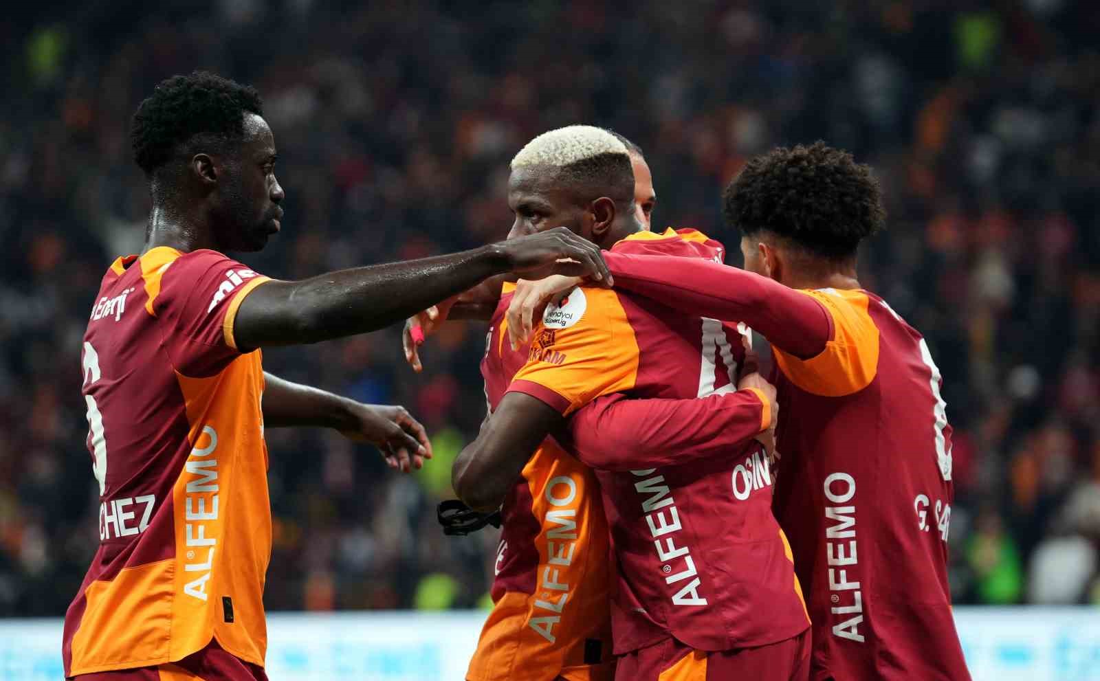 Trendyol Süper Lig: Galatasaray: 2 - Samsunspor: 0 (İlk yarı) 19 trendyol super lig galatasaray 2 samsunspor 0 ilk yari 15 CbwdZMJq