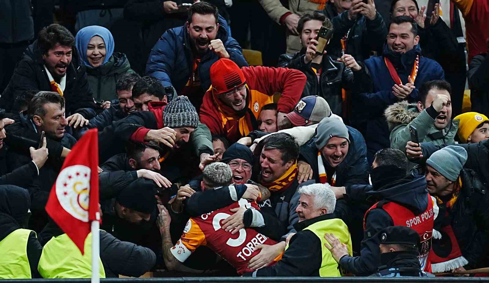 trendyol super lig galatasaray 3 corendon alanyaspor 1 mac sonucu 10 HuY4dsNw