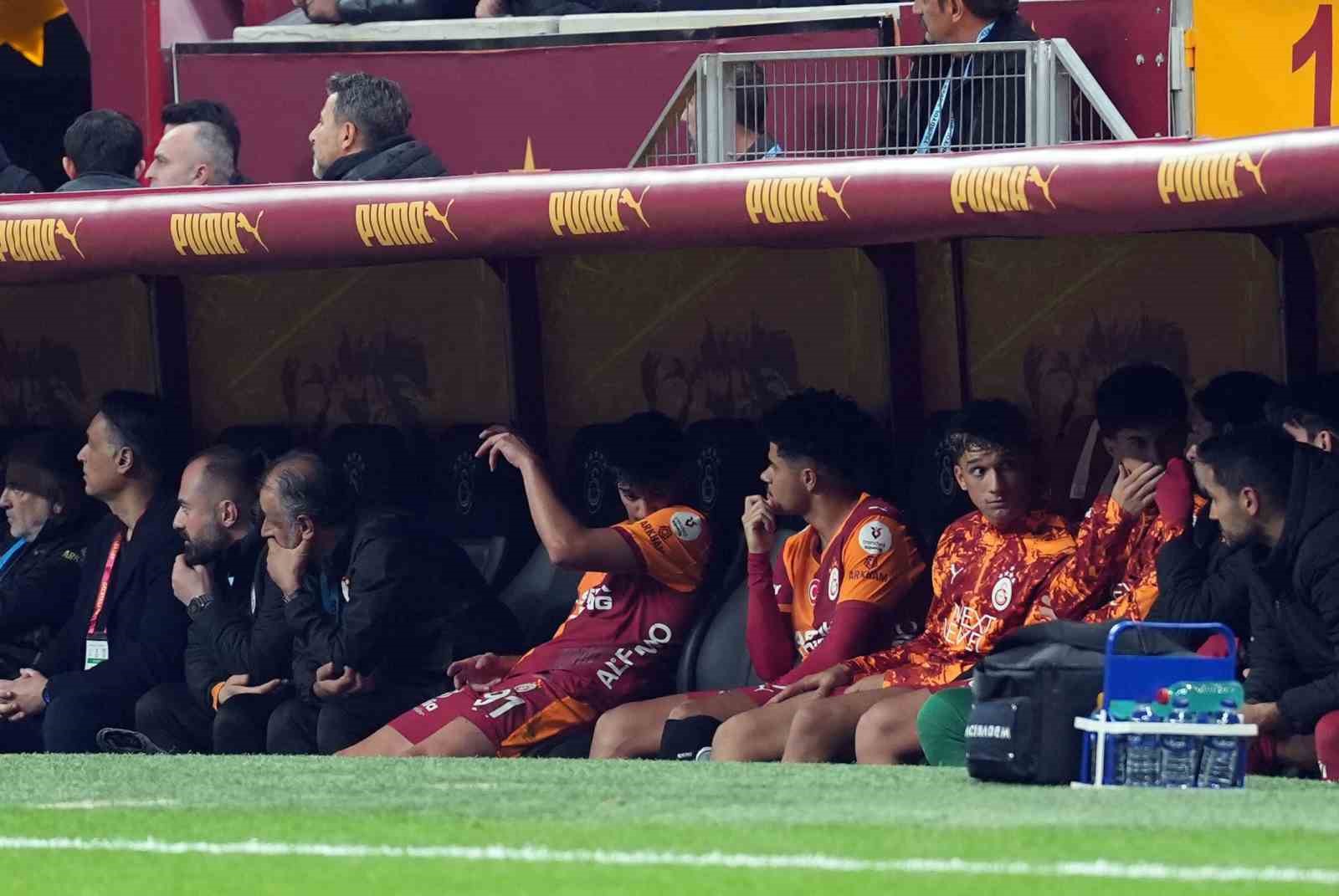 trendyol super lig galatasaray 3 samsunspor 2 mac sonucu 18 K6PuGIY6