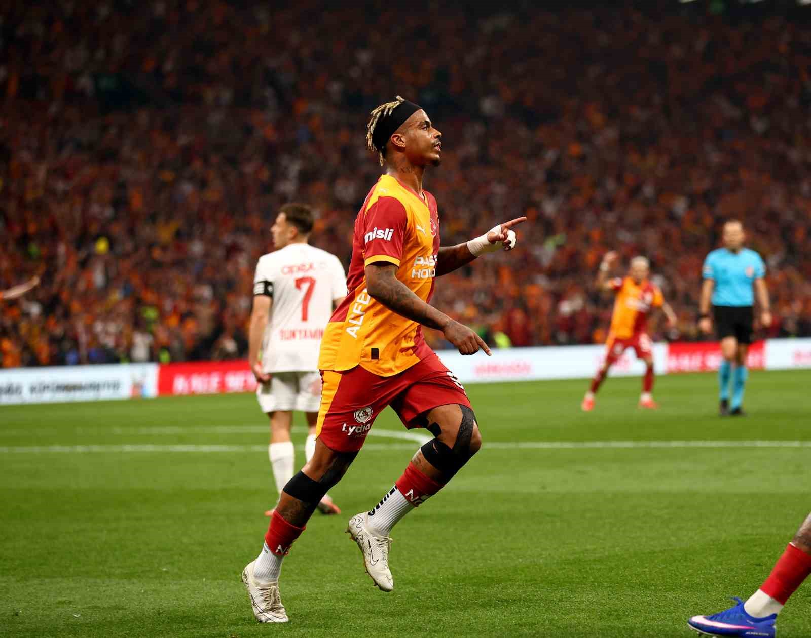 trendyol super lig galatasaray 4 antalyaspor 2 mac sonucu 2 rnZbOJUh