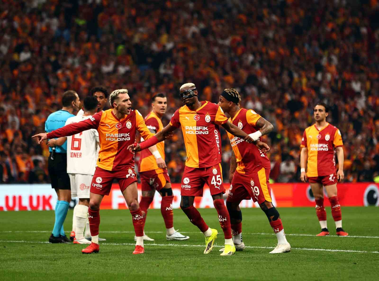 trendyol super lig galatasaray 4 antalyaspor 2 mac sonucu 20 iMMKGIBW