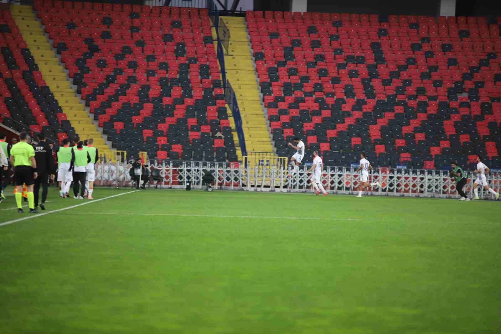 trendyol super lig gaziantep fk 0 eyupspor 1 mac devam ediyor 12