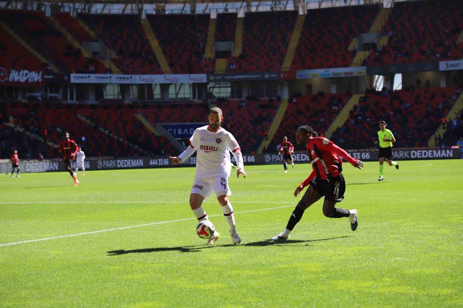 trendyol super lig gaziantep fk 0 fatih karagumruk 0 mac devam ediyor 10 hNk2u7dX
