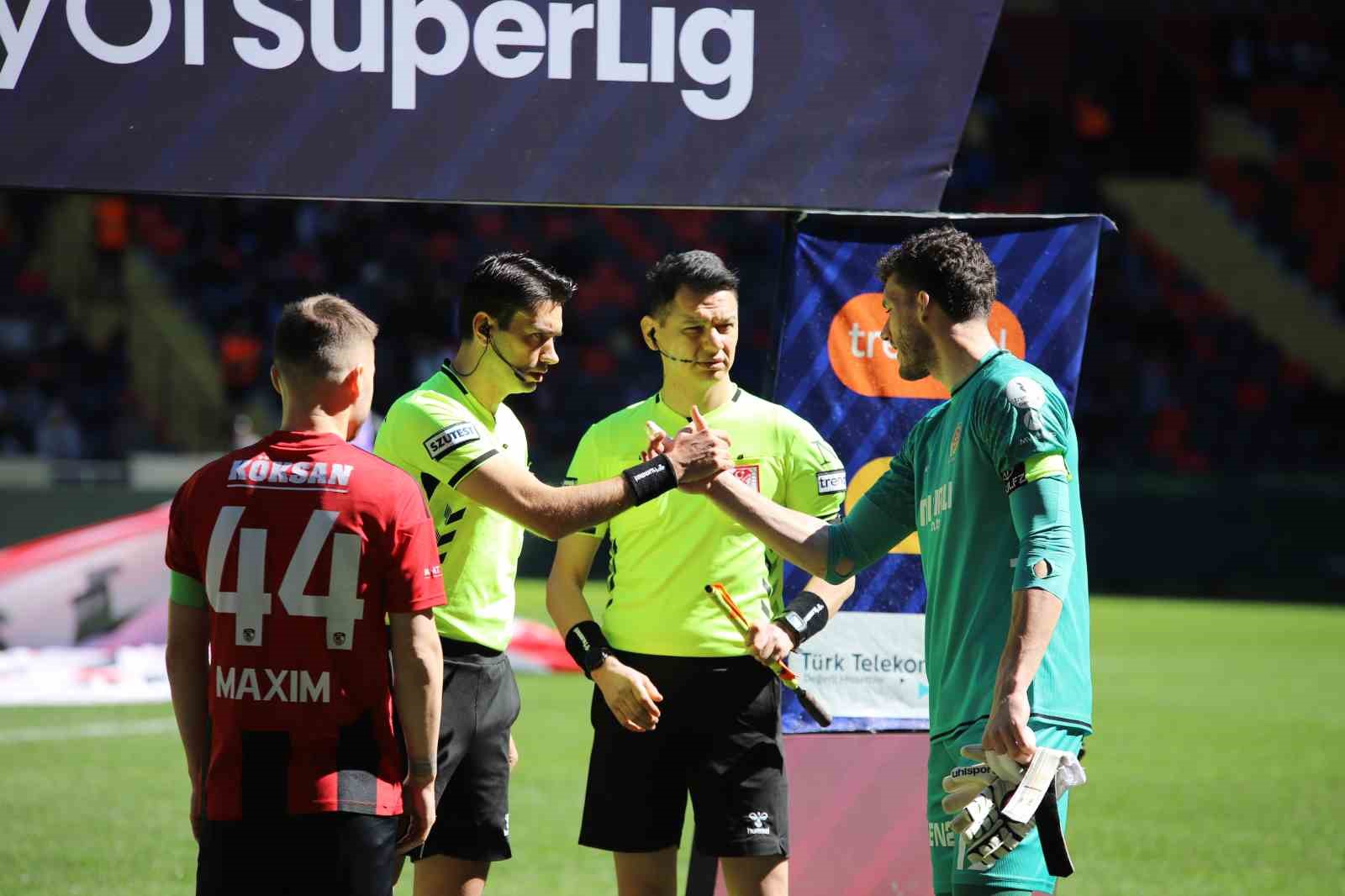 trendyol super lig gaziantep fk 0 fatih karagumruk 0 mac devam ediyor 6