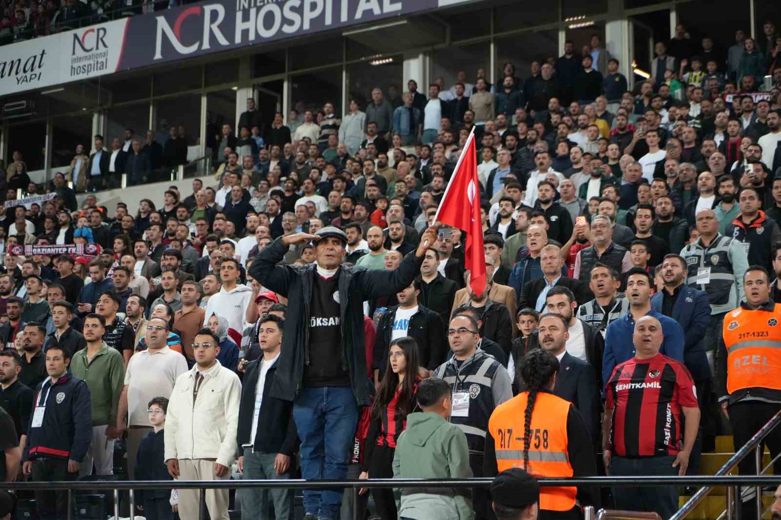 trendyol super lig gaziantep fk 0 fenerbahce 2 mac devam ediyor 6 5cFuXQRT