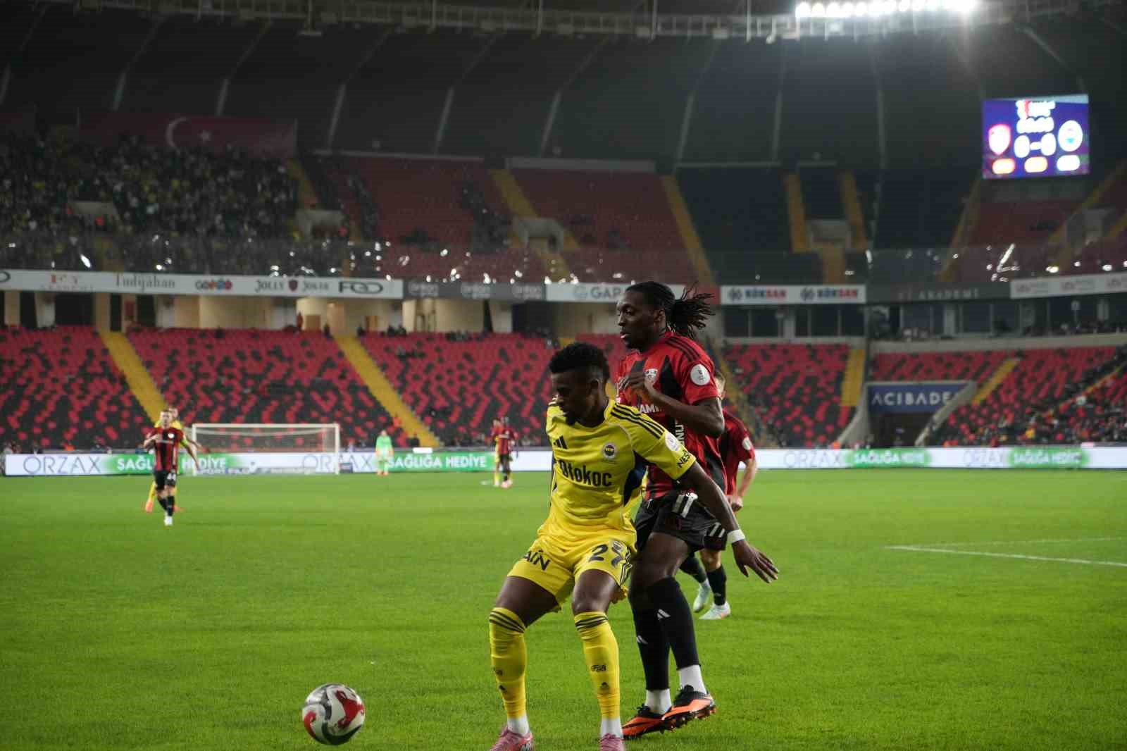 trendyol super lig gaziantep fk 0 fenerbahce 2 mac devam ediyor 8 CjU2yXeZ
