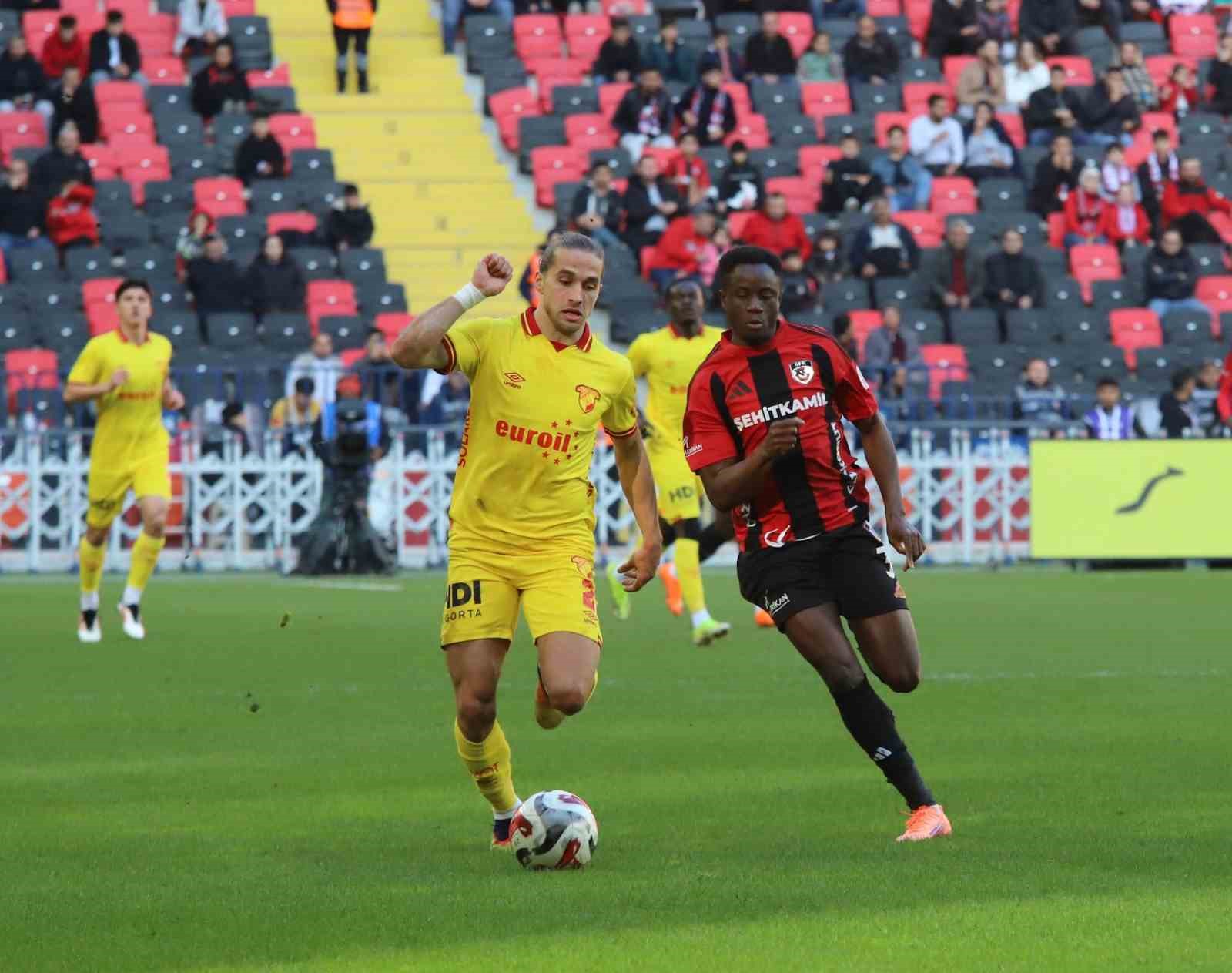 Trendyol Süper Lig: Gaziantep FK: 0 - Göztepe: 0 (Maç devam ediyor) 17 trendyol super lig gaziantep fk 0 goztepe 0 mac devam ediyor 13