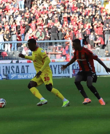 trendyol-super-lig-gaziantep-fk-0-goztepe-0-mac-devam-ediyor-xw1tcscN.jpg