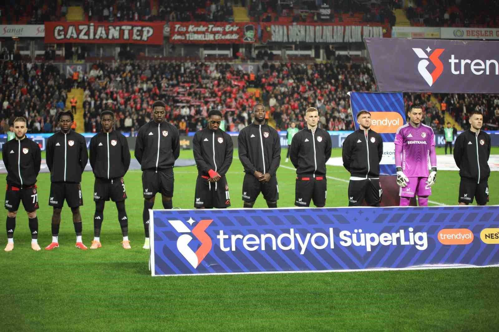 trendyol super lig gaziantep fk 0 kayserispor 0 mac devam ediyor 4 liW4RkNl