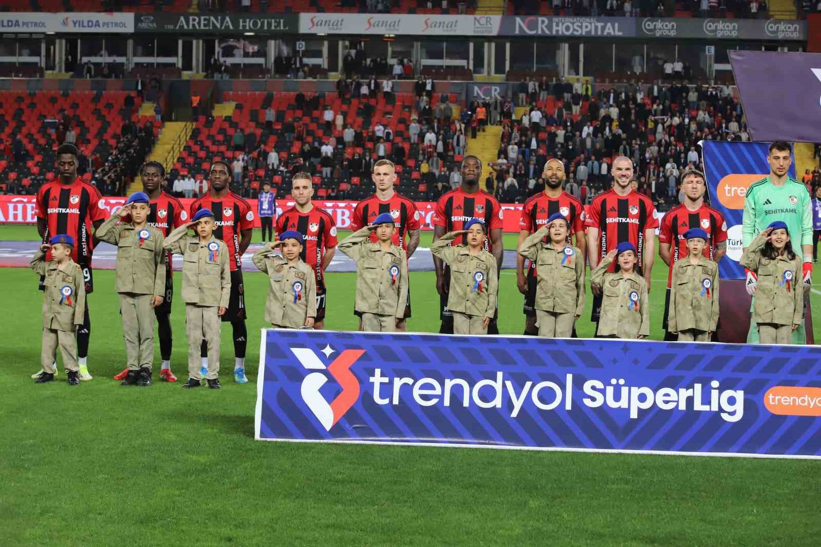 trendyol super lig gaziantep fk 0 rams basaksehir 1 4 LVH9JlHu