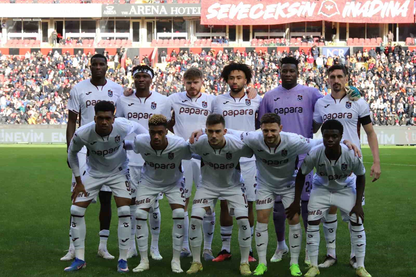 trendyol super lig gaziantep fk 0 trabzonspor 0 mac devam ediyor 11 y3kniVmE