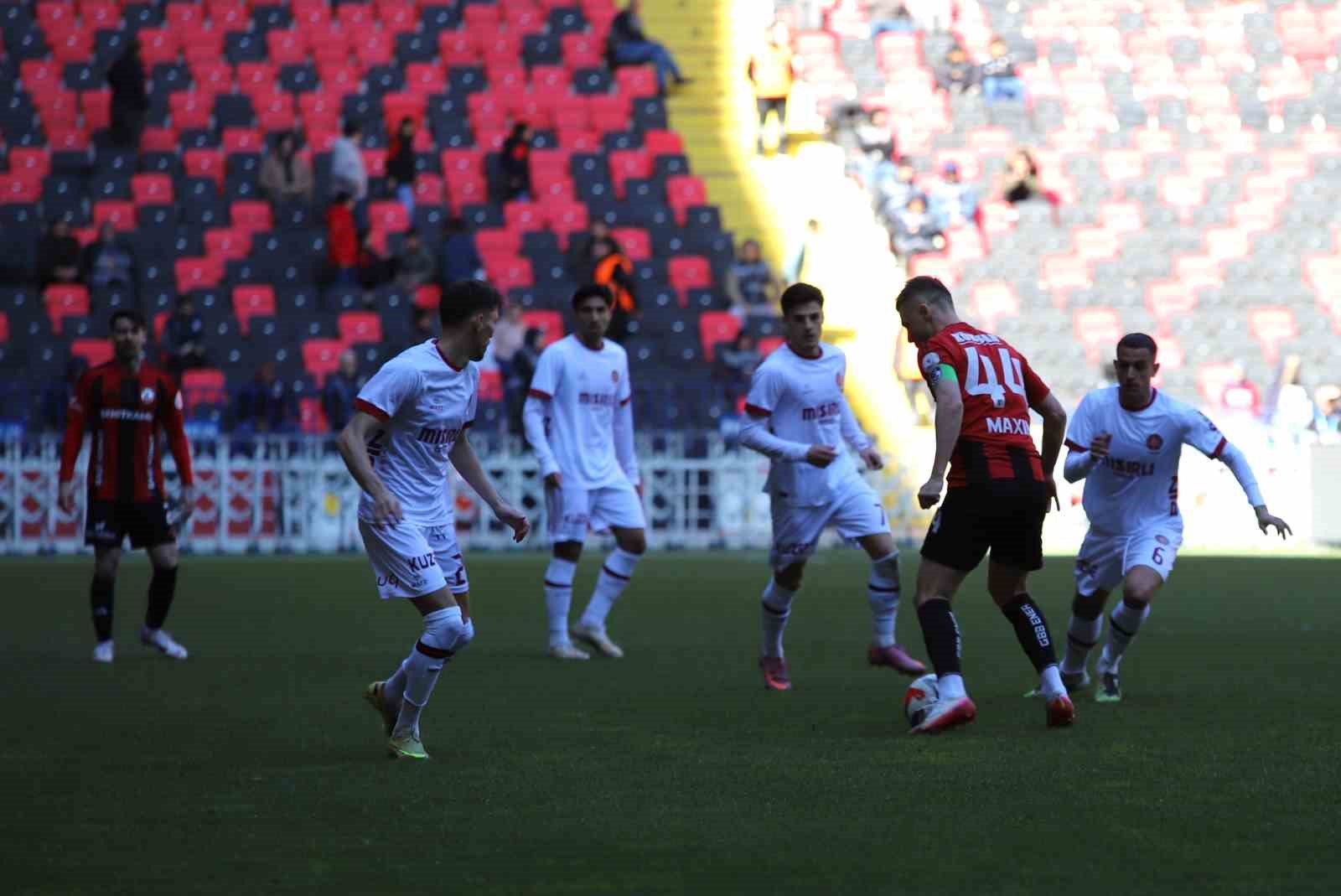 Trendyol Süper Lig: Gaziantep FK: 1 - Fatih Karagümrük: 1 (Maç sonucu) 5 trendyol super lig gaziantep fk 1 fatih karagumruk 1 mac sonucu 1 HjQeP21T