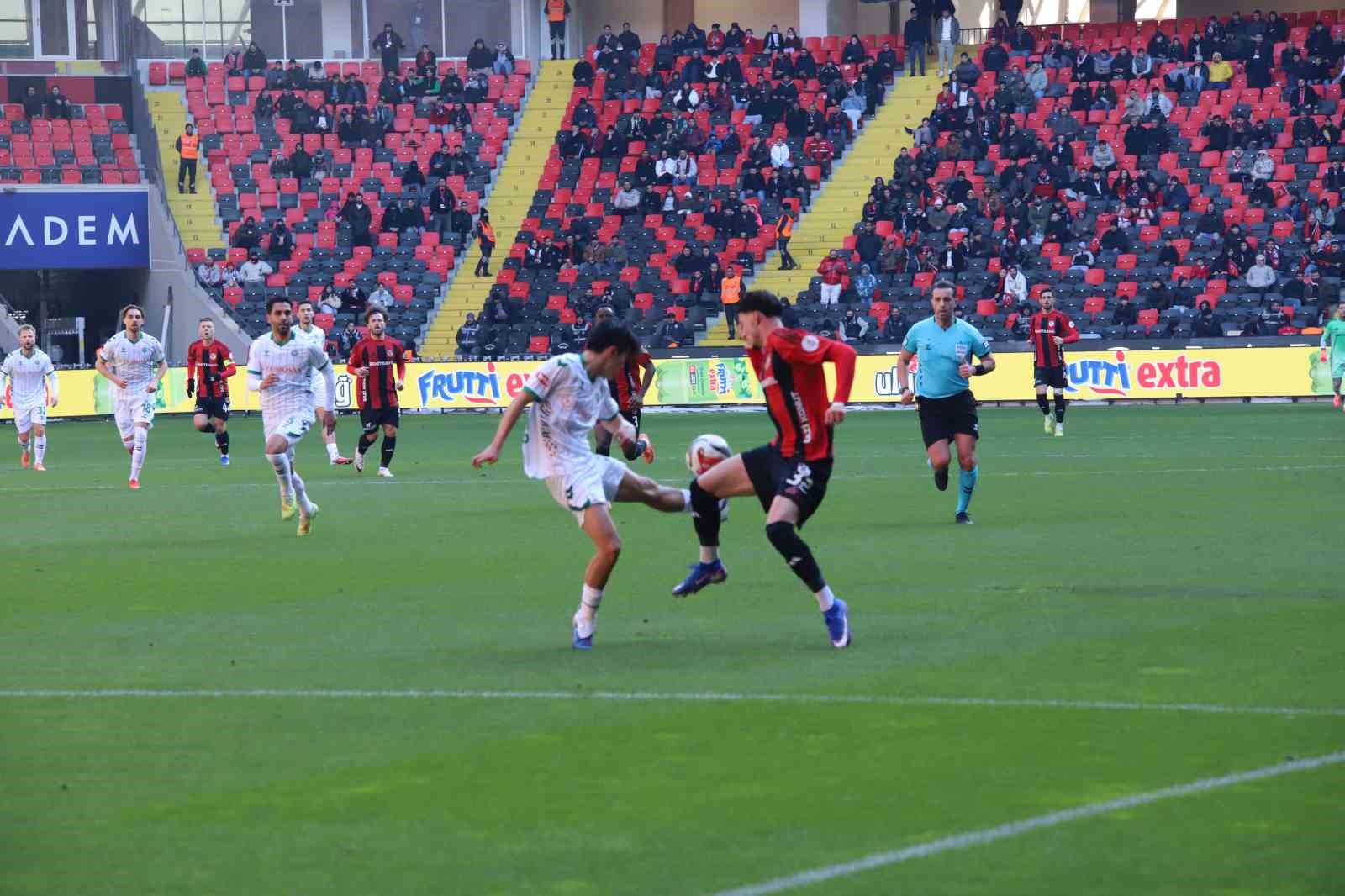 Trendyol Süper Lig: Gaziantep FK: 1 - Konyaspor: 0 (İlk yarı) 34 trendyol super lig gaziantep fk 1 konyaspor 0 ilk yari 30 fsSQmEAG