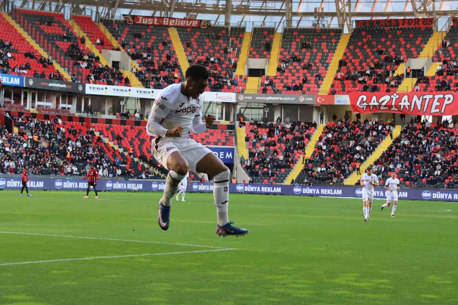 trendyol super lig gaziantep fk 1 trabzonspor 2 ilk yari 5 FwE3nqTM