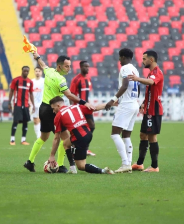 trendyol-super-lig-gaziantep-fk-2-caykur-rizespor-2-mac-sonucu-XDxJJEqE.jpg