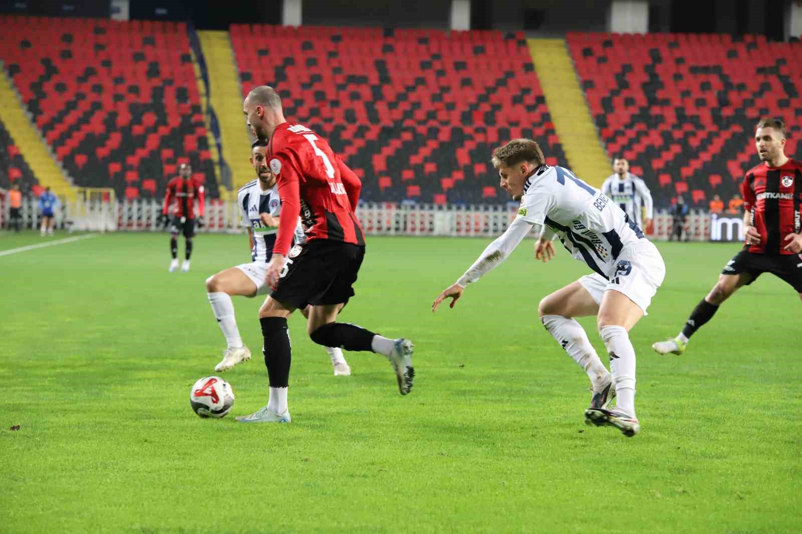trendyol super lig gaziantep fk 2 kasimpasa 1 ilk yari 18 E3Gvb5Dg