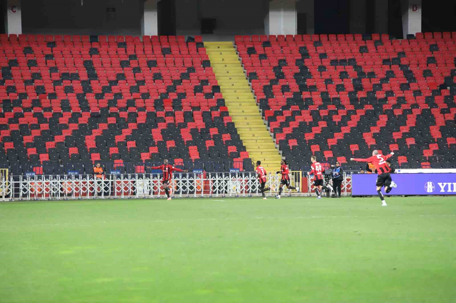 trendyol super lig gaziantep fk 2 kasimpasa 1 ilk yari 23 81ekVRKL
